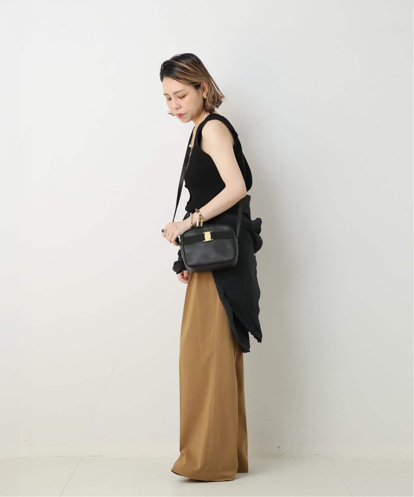 VINTAGE FERRAGAMO/フェラガモ】 Vara ショルダーバッグ lizard