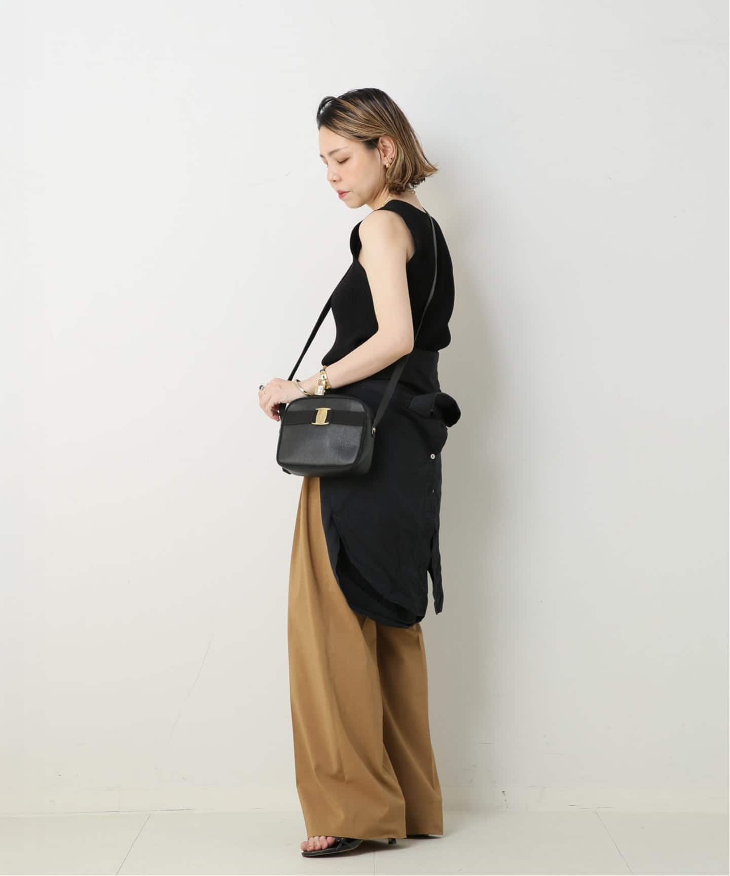 VINTAGE FERRAGAMO/フェラガモ】 Vara ショルダーバッグ lizard