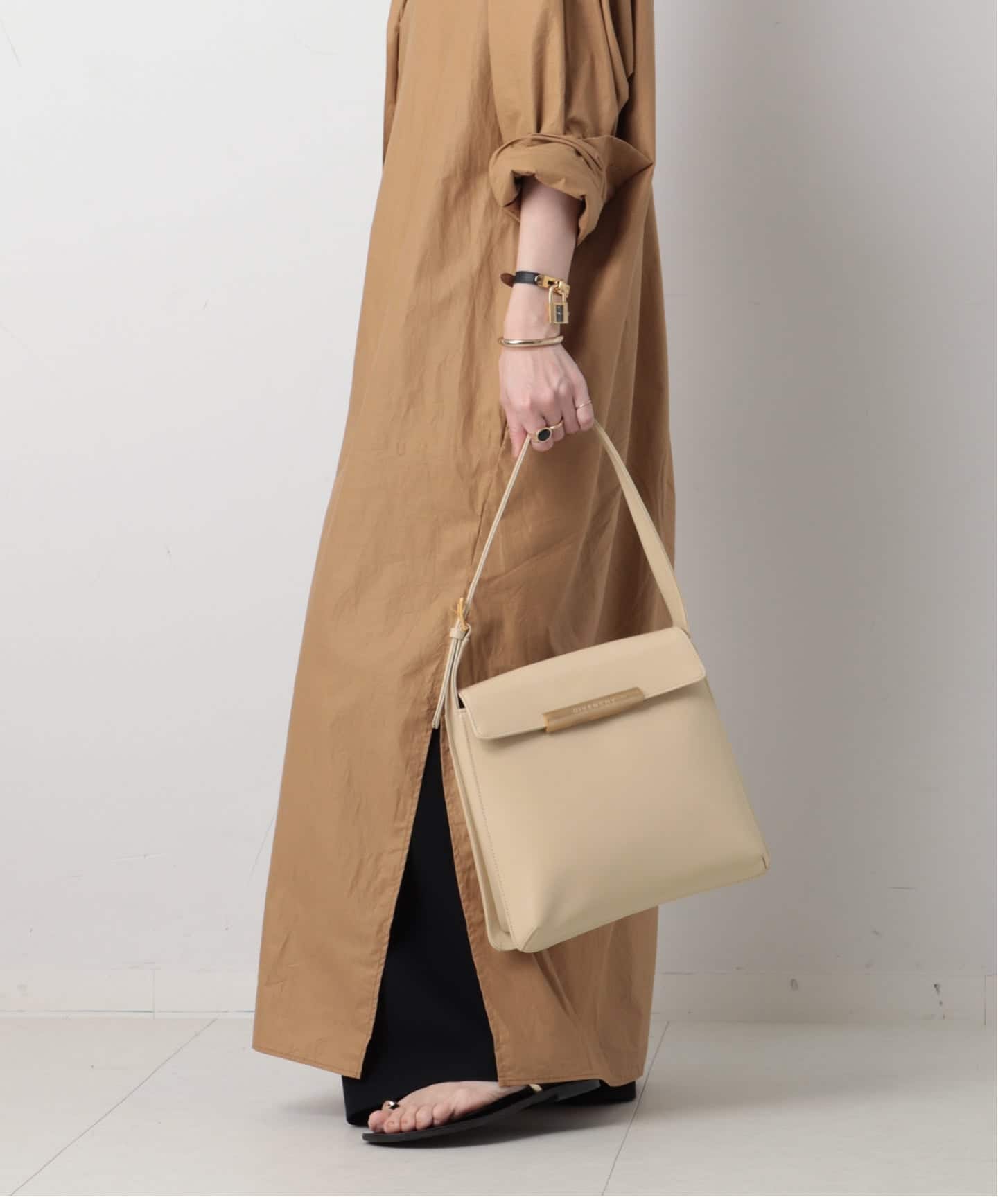VINTAGE GIVENCHY/ジバンシィ】ショルダーバッグ（ショルダーバッグ