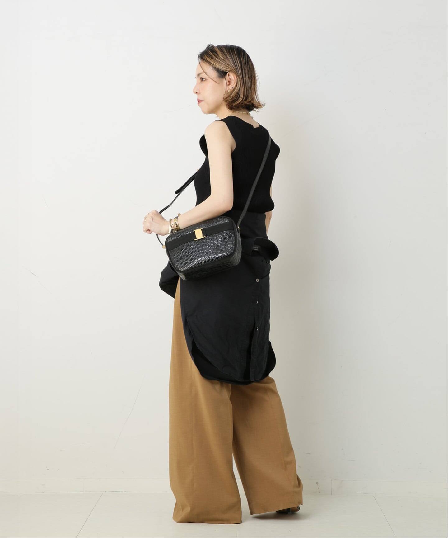 VINTAGE FERRAGAMO/フェラガモ】 Vara ショルダーバッグ（ショルダー 