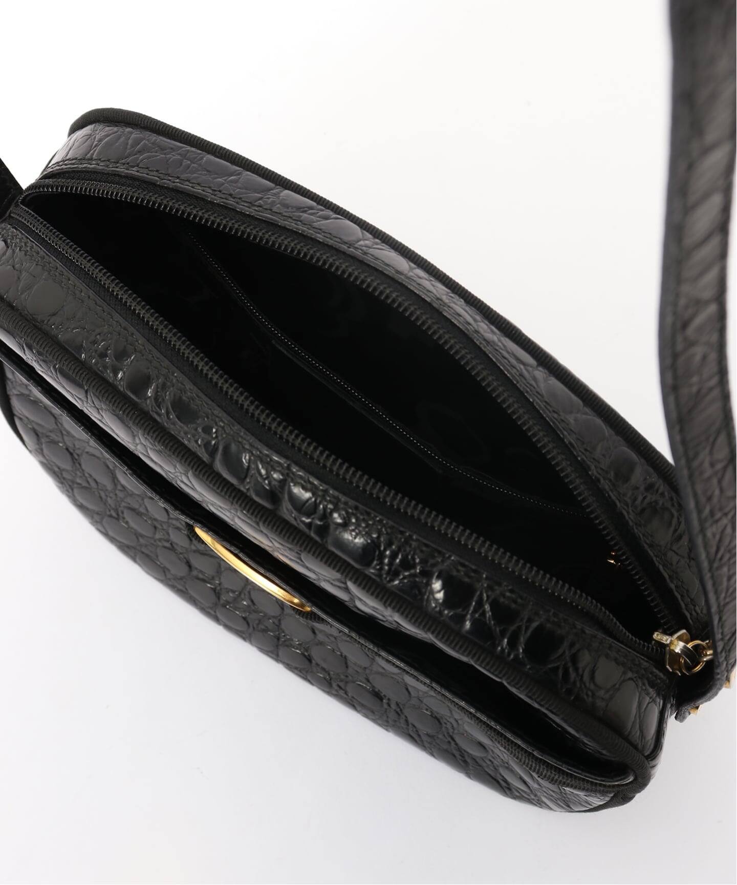 VINTAGE FERRAGAMO/フェラガモ】 Vara ショルダーバッグ（ショルダー
