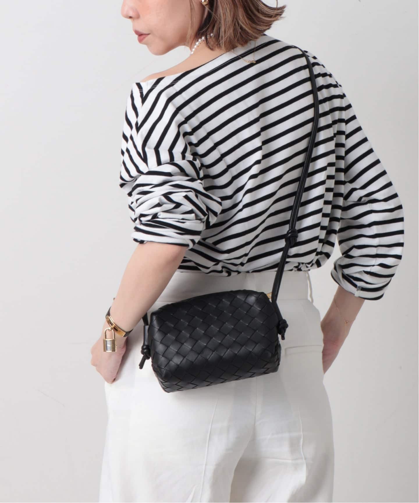 BOTTEGA VENETA/ボッテガ ヴェネタ】Loop camera bag small
