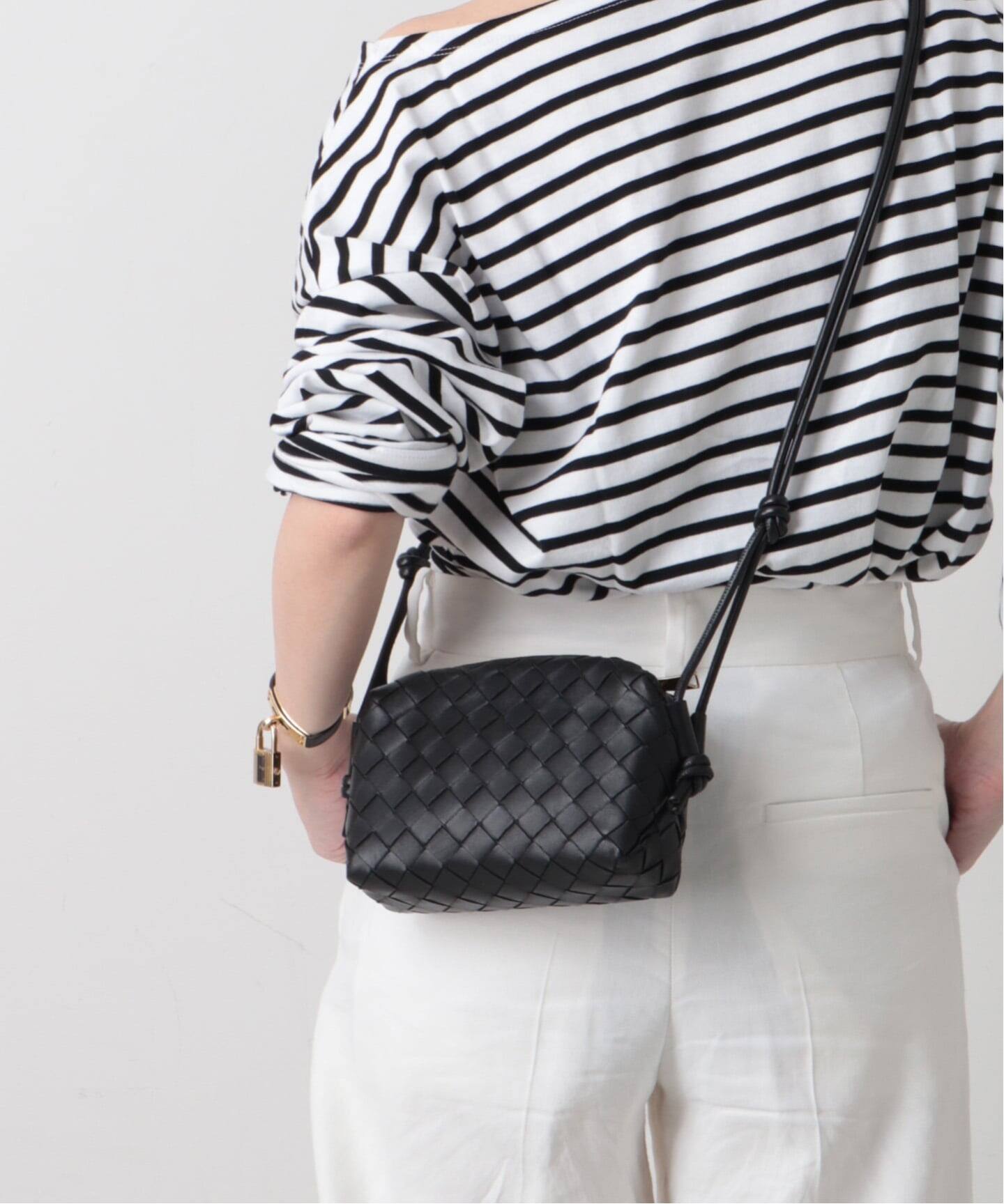 BOTTEGA VENETA/ボッテガ ヴェネタ】Loop camera bag small 