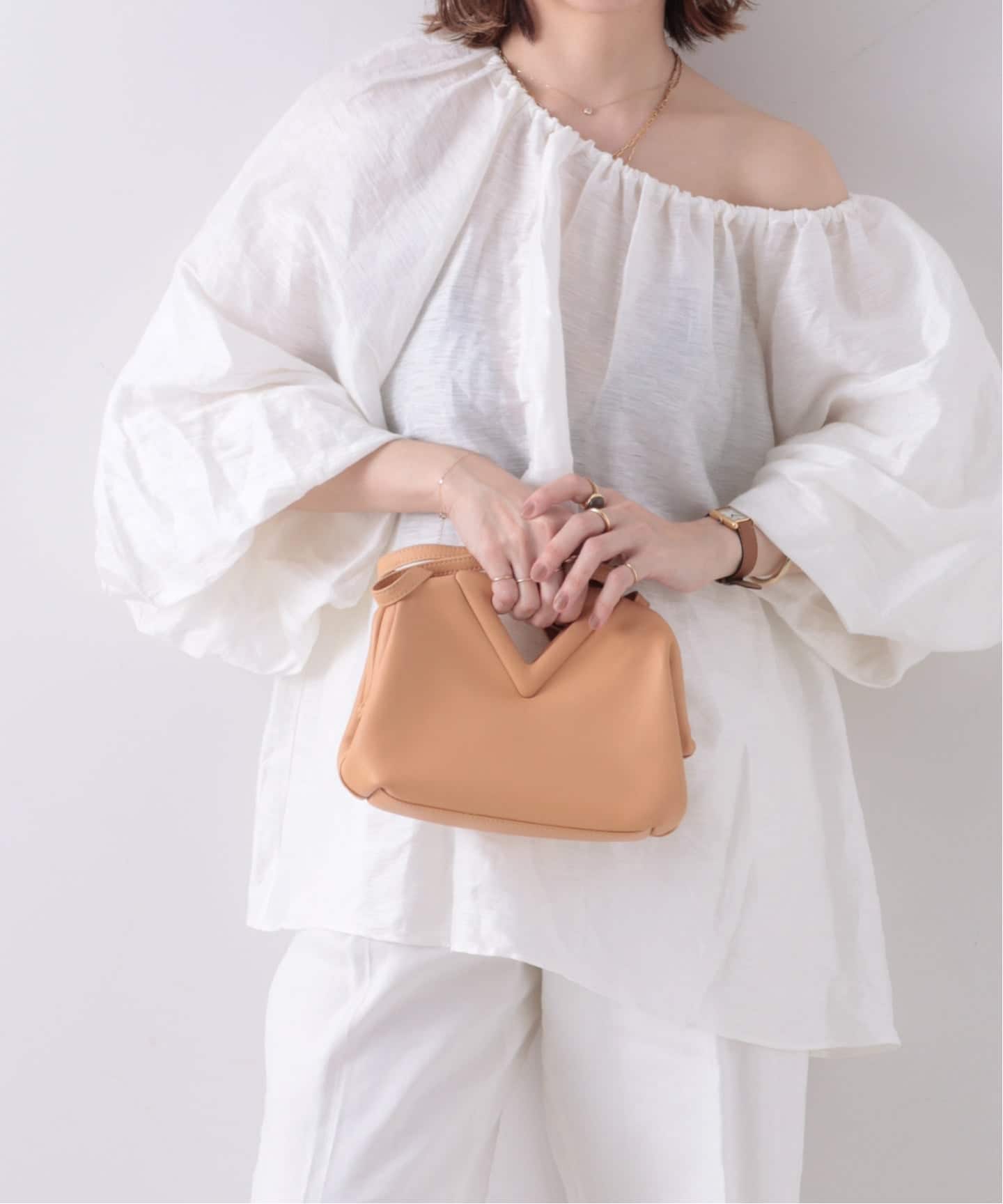 BOTTEGA VENETA/ボッテガ ヴェネタ】Point shoulder（ショルダーバッグ