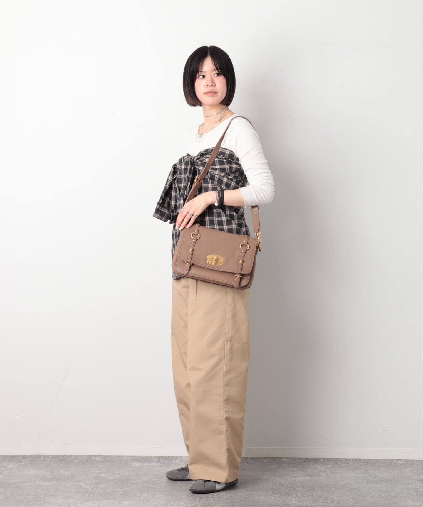 MIU MIU/ミュウミュウ】shoulder turnlock（ショルダーバッグ