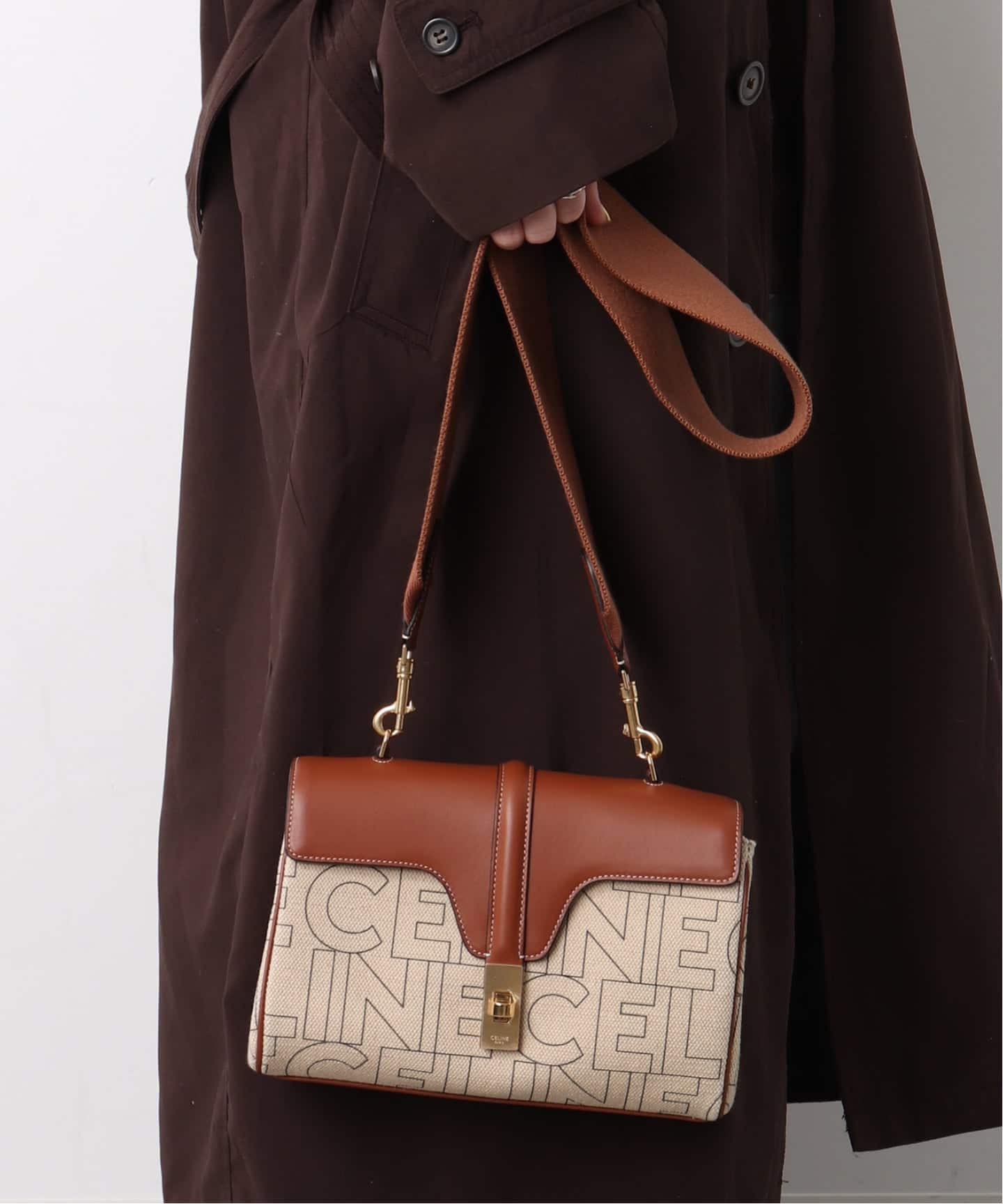 CELINE/セリーヌ】Teen soft 16 shoulder logo（ショルダーバッグ