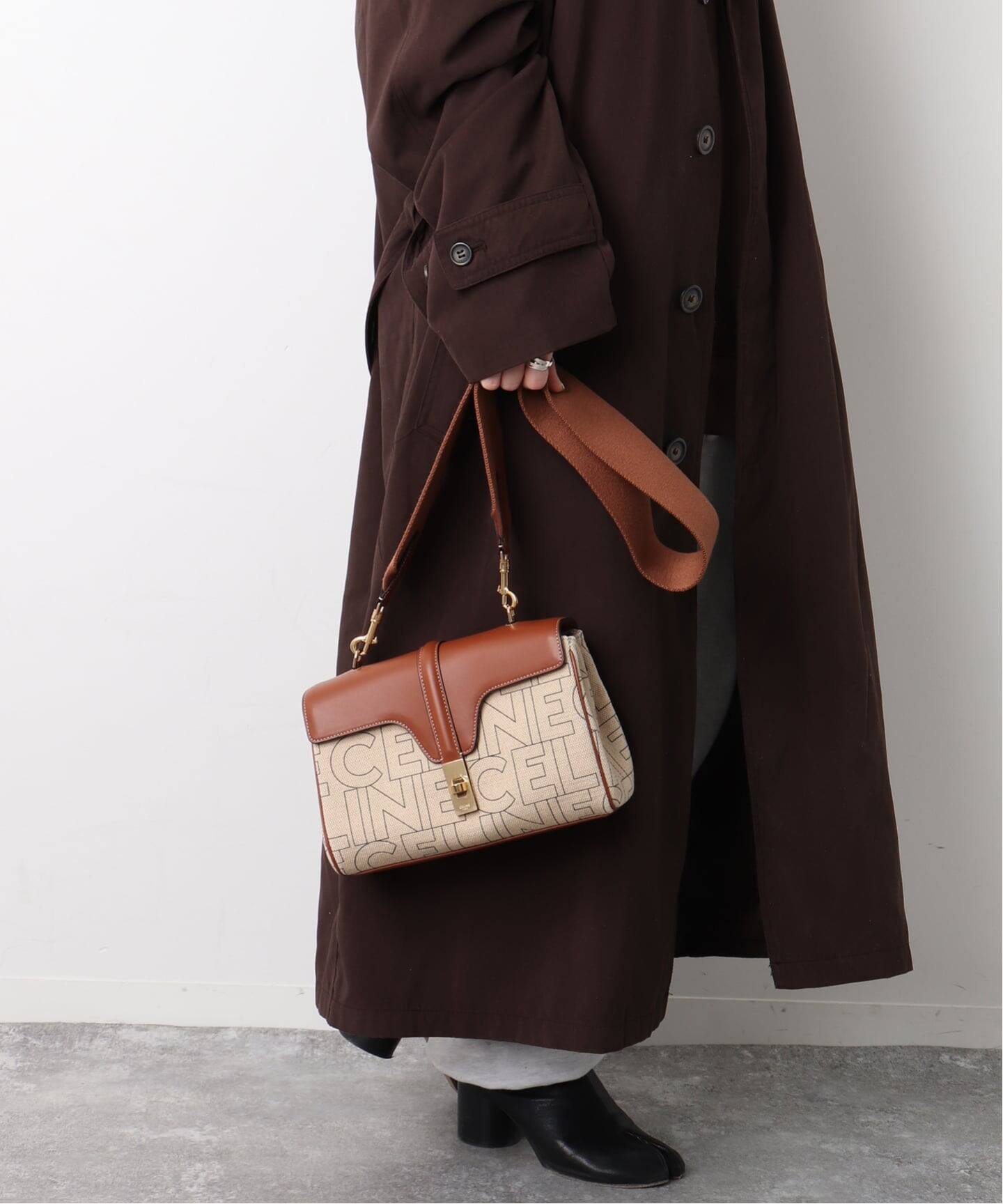 CELINE/セリーヌ】Teen soft 16 shoulder logo（ショルダーバッグ 