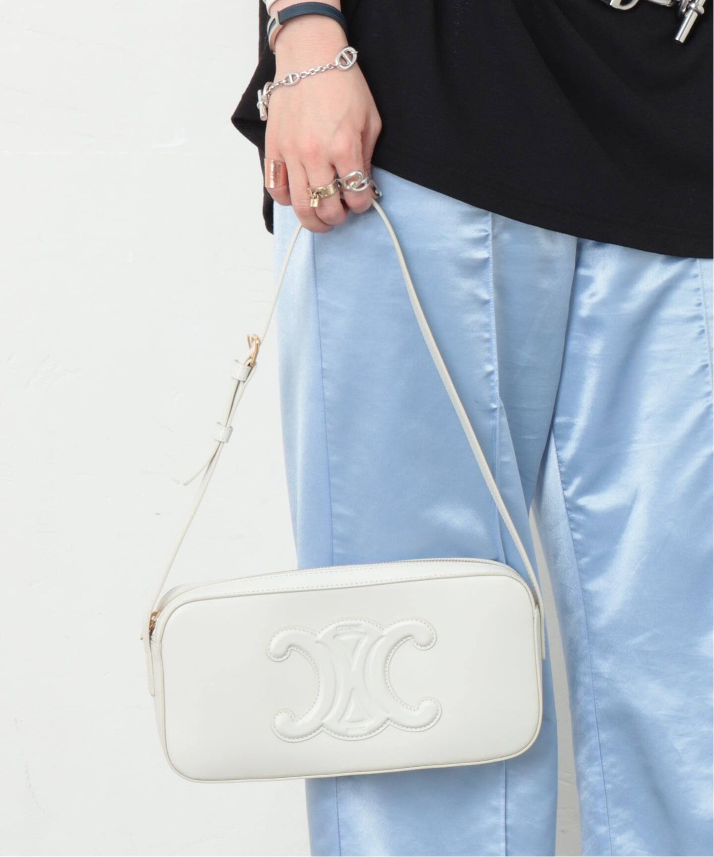 CELINE/セリーヌ】 Cuir triomphe camera bag（ショルダーバッグ 