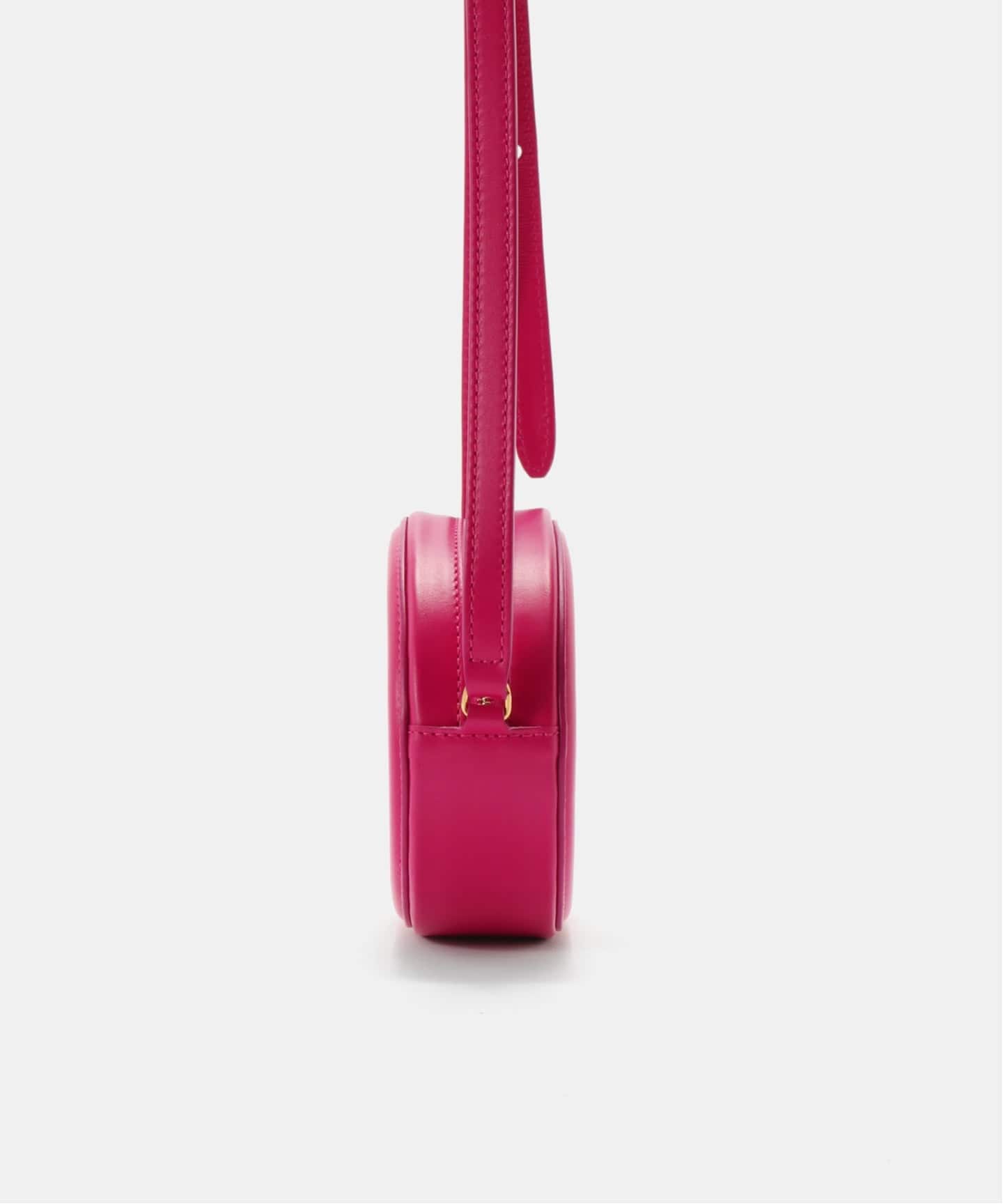 CELINE/セリーヌ】 Oval purse cuir triomphe shoulder（ショルダー