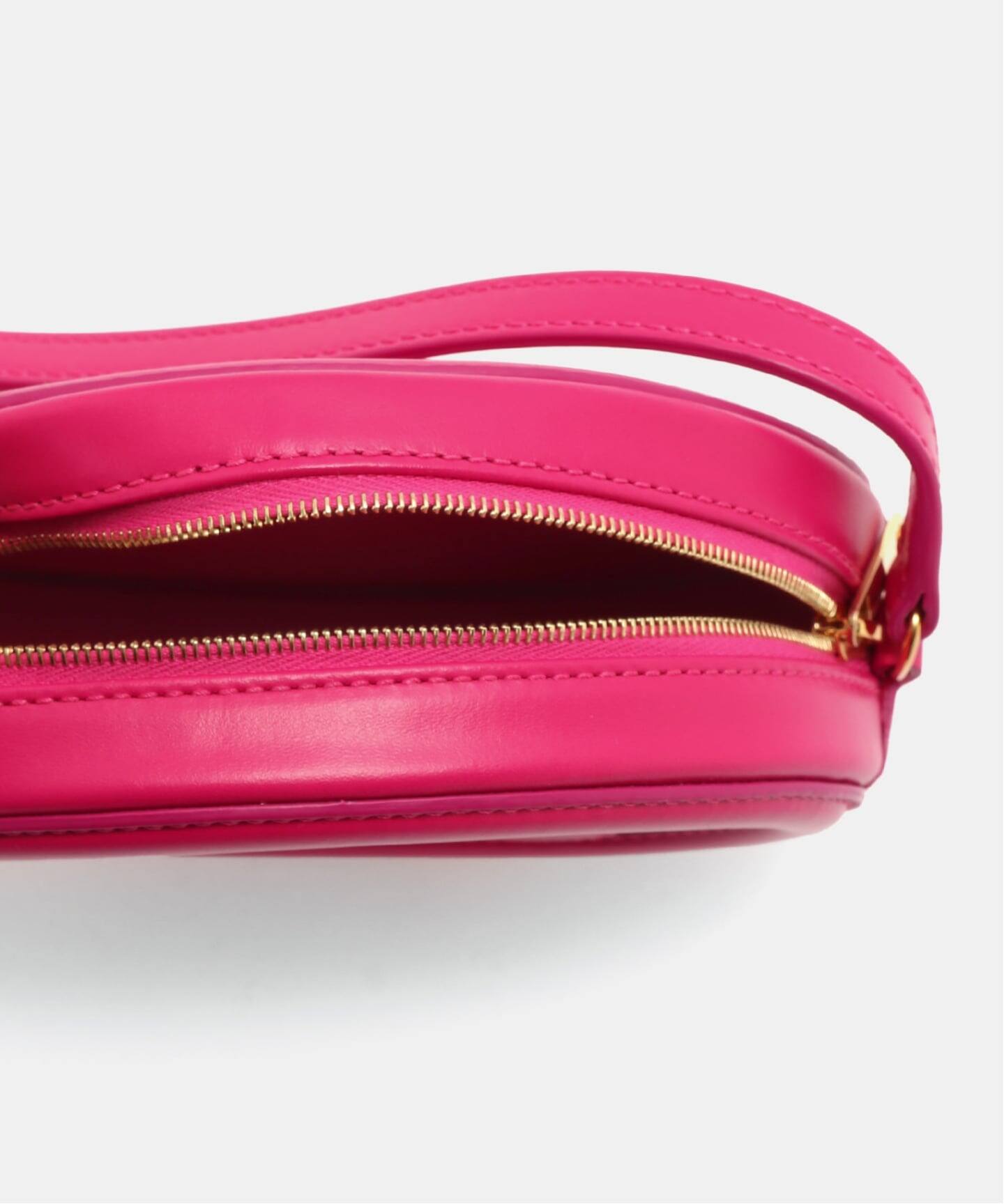CELINE/セリーヌ】 Oval purse cuir triomphe shoulder（ショルダー