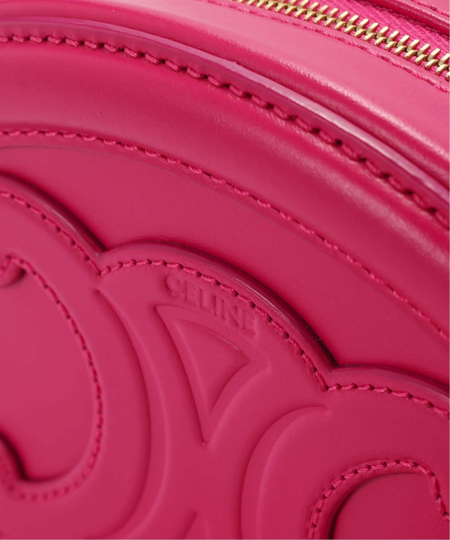 CELINE/セリーヌ】 Oval purse cuir triomphe shoulder（ショルダー