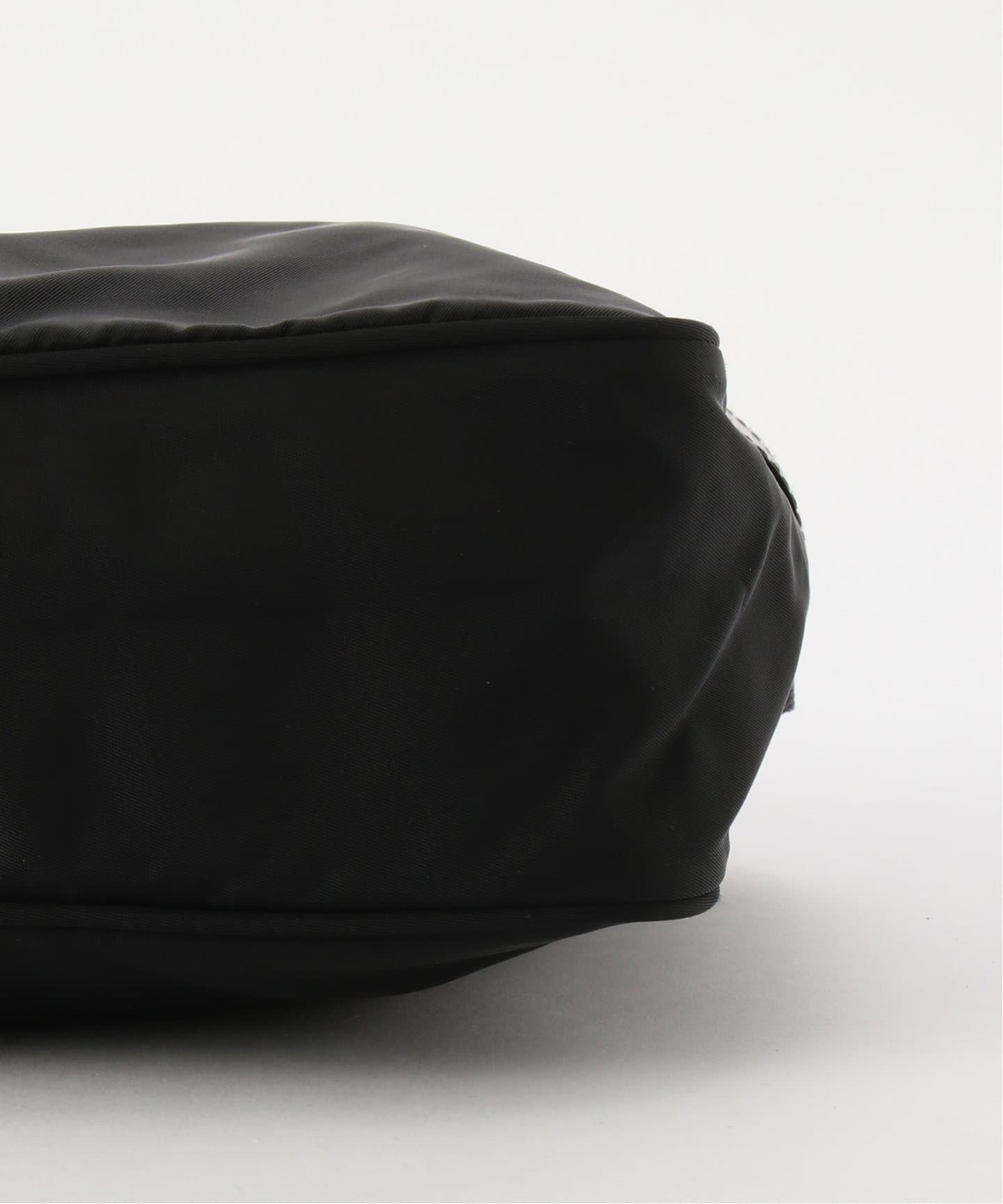 Vintage Prada ショルダーバッグ PRADA プラダ ショルダーバッグ ブラック ロゴ ギャザー レザー