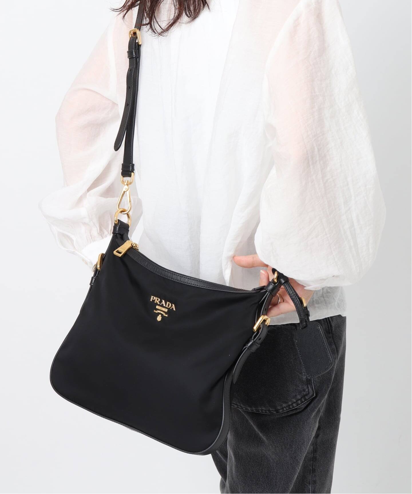 バッグ prada vintage nylon shoulder bag Prada Vintage Black Nylon Shoulder Bag Logo on Front Leather