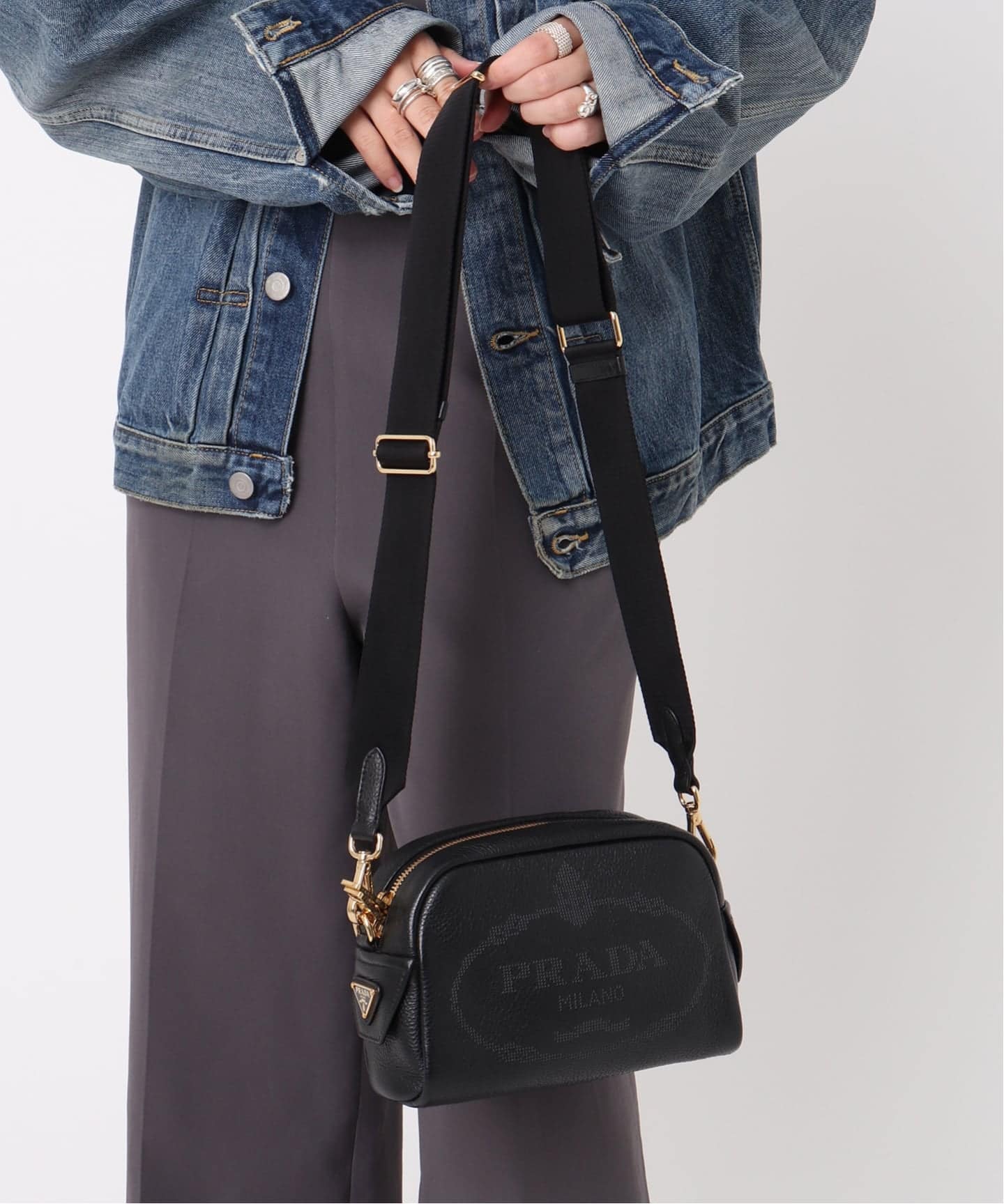 VINTAGE PRADA/プラダ】 vitello dino handbag（ショルダー