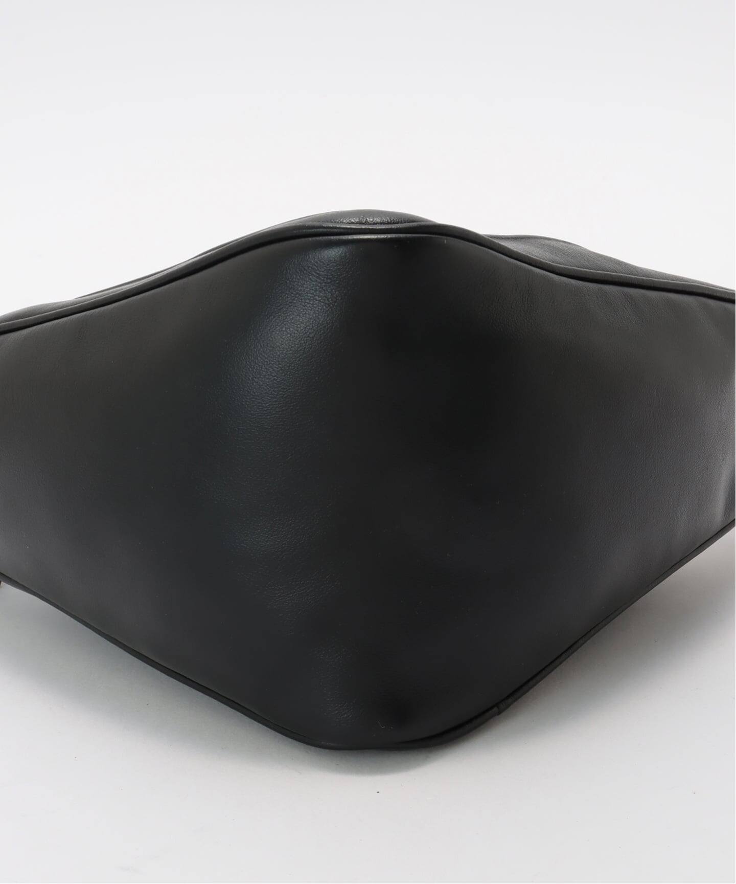 PRADA/プラダ】 triangle shoulder（ショルダーバッグ）｜ENSEMBLE