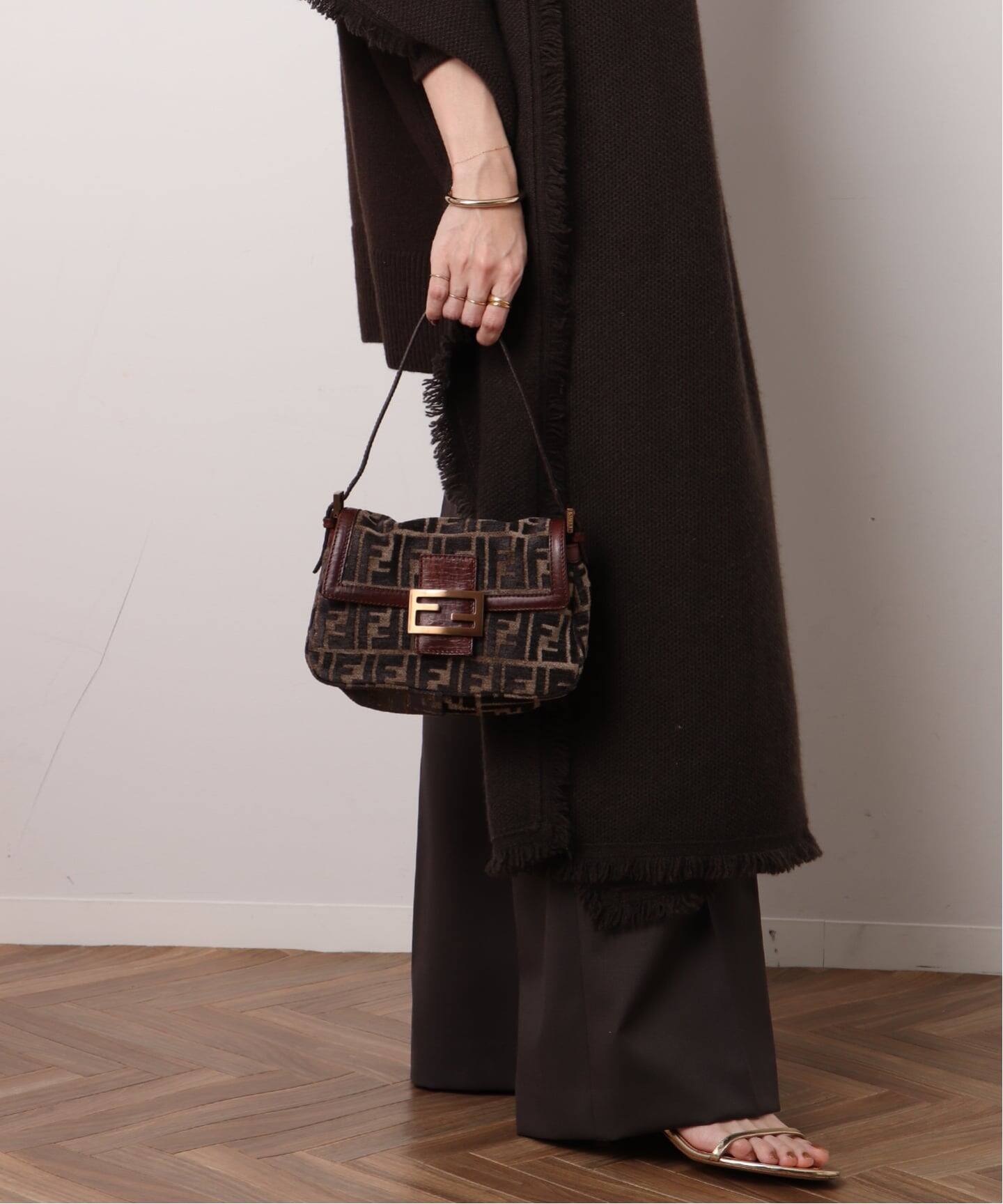 FENDI ヒールミュール 2色展開バゲットフェンディ未使用正規品値下げ VINTAGE FENDI/フェンディ】Mamma baguette mini zucca velor