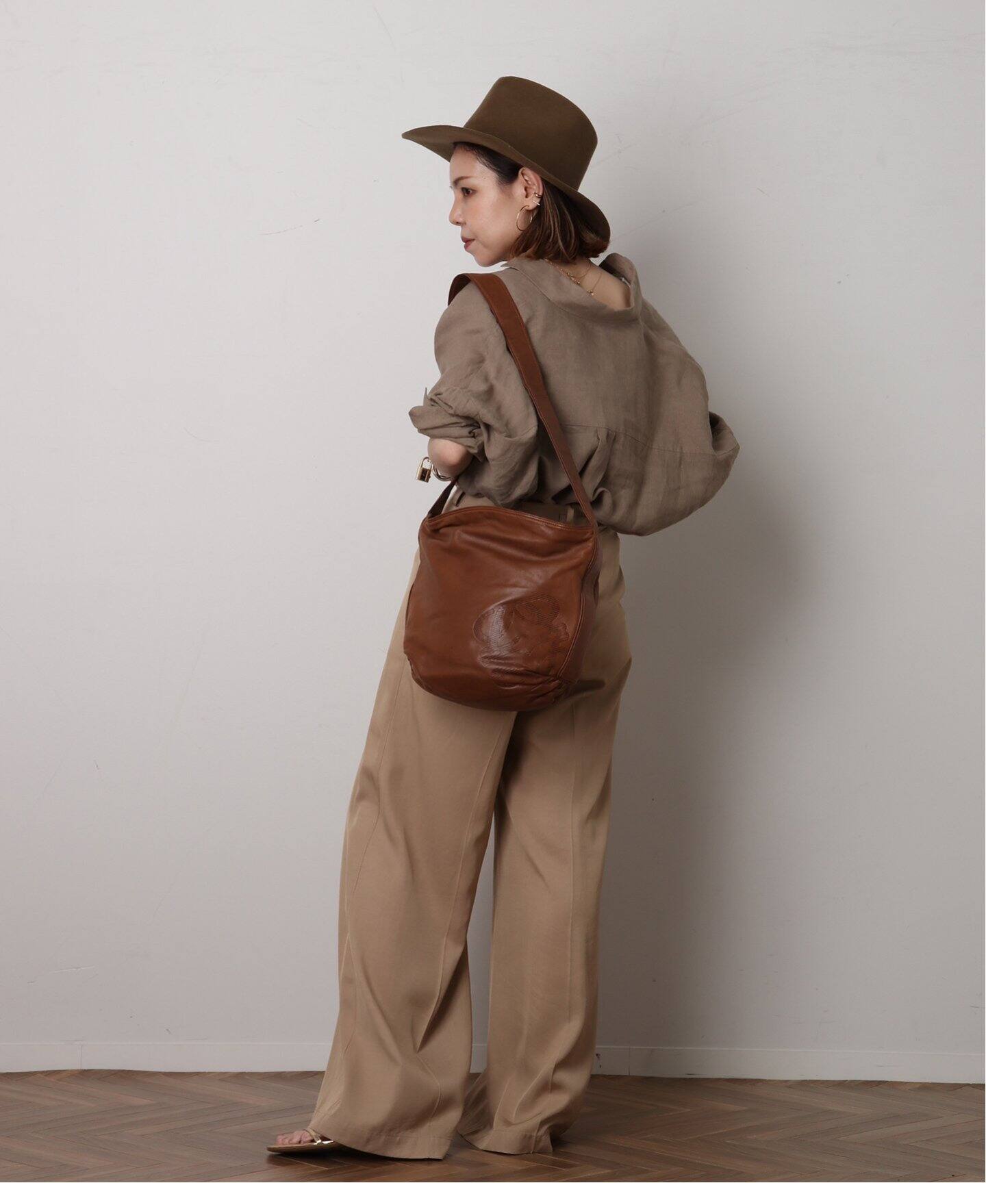 超美品 LOEWE ロエベ セミショルダーバッグ VINTAGE ヴィンテージ VINTAGE LOEWE/ロエベ】セミショルダーバッグ anagram