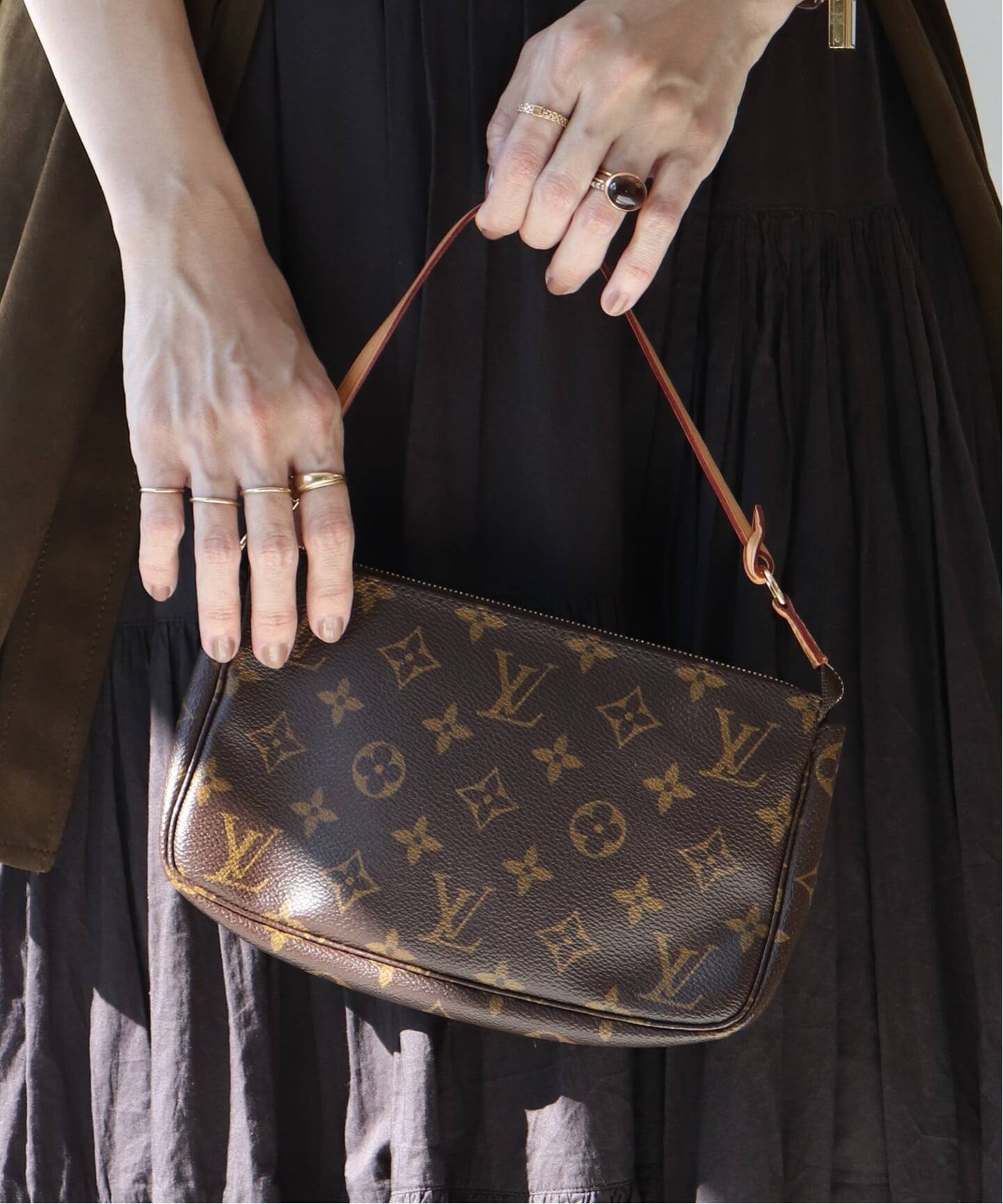VINTAGE LOUIS VUITTON/ルイ ヴィトン】 Pochette accessoire 