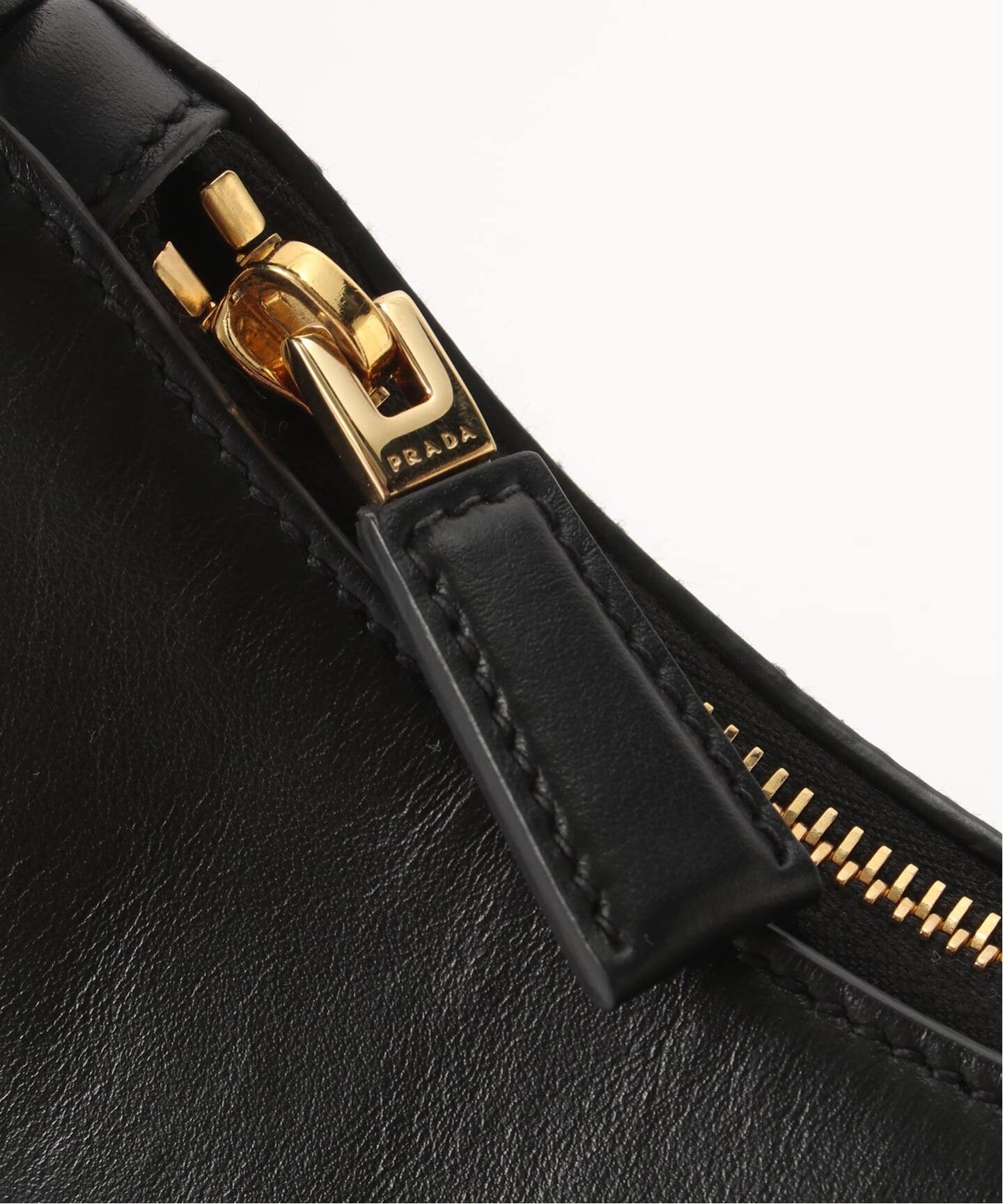 【美品】 PRADA サンダル プラダ バッグ PRADA プラダ トライアングル ロゴ レザー サンダル レディース