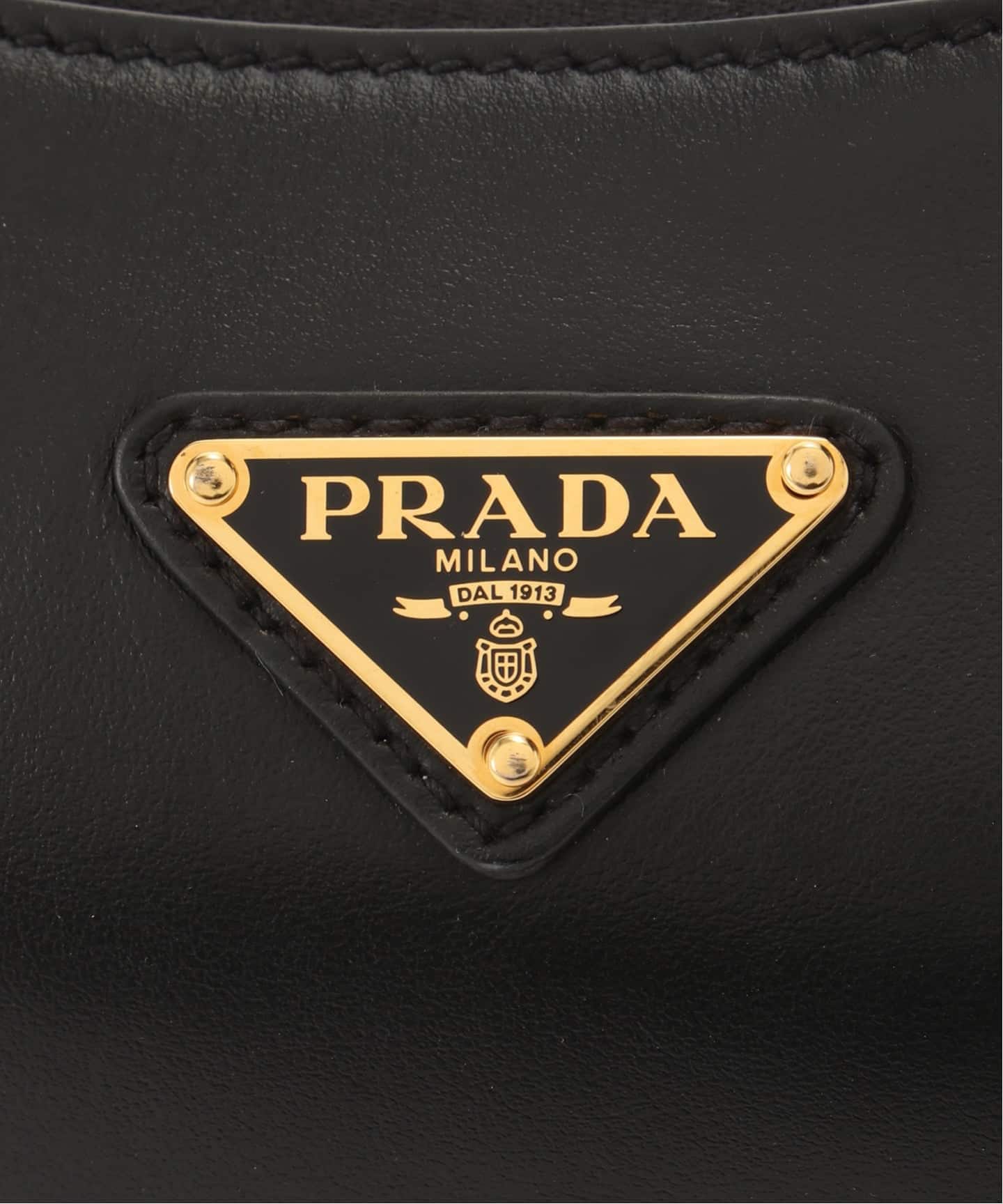 【美品】PRADA　プラダ　チャーム　写真入れ　ブック　アルバム　牛革 美品】PRADA プラダ チャーム 写真入れ ブック アルバム 牛革