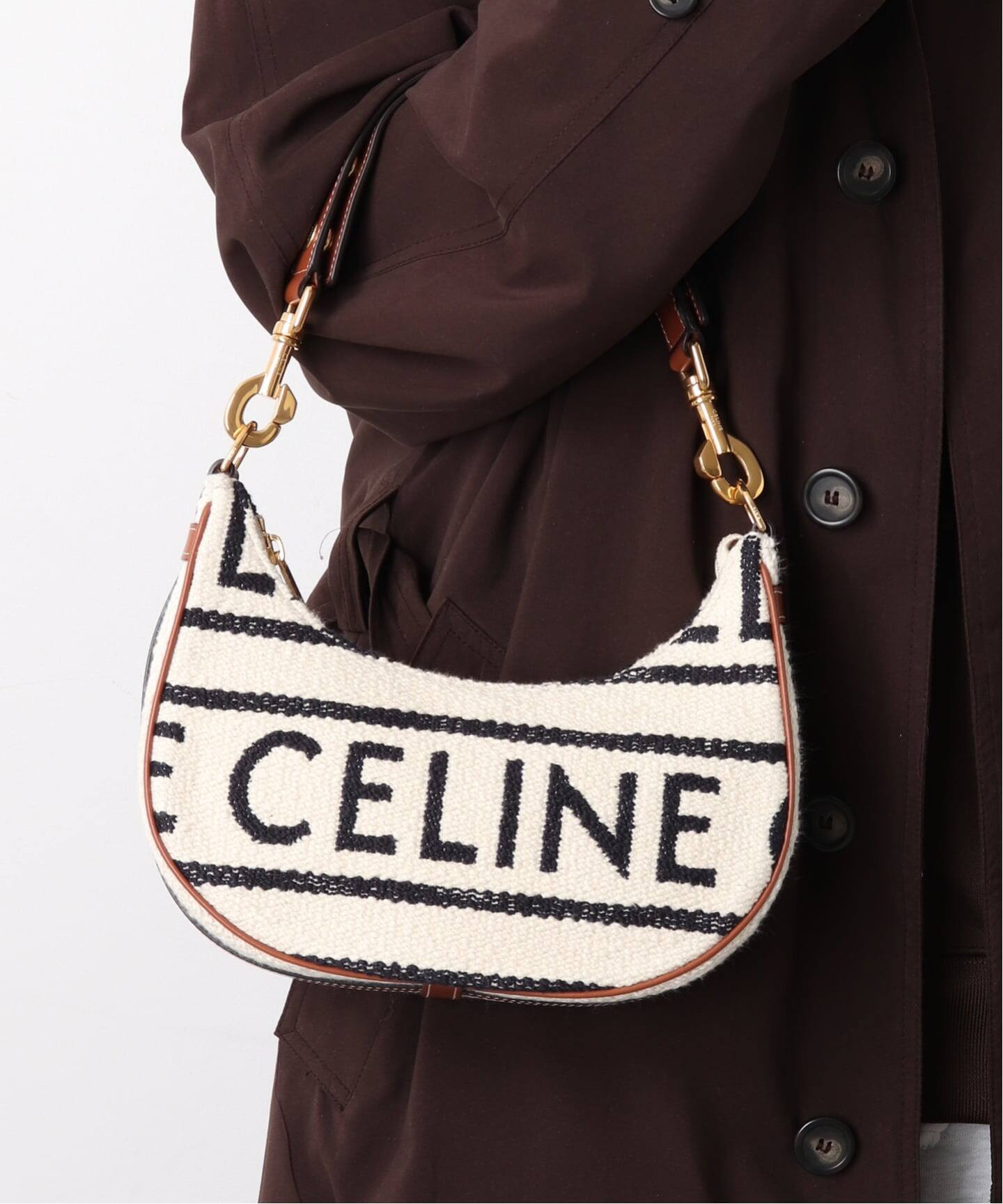 CELINE/セリーヌ】 Ava one shoulder medium logo（ショルダーバッグ 