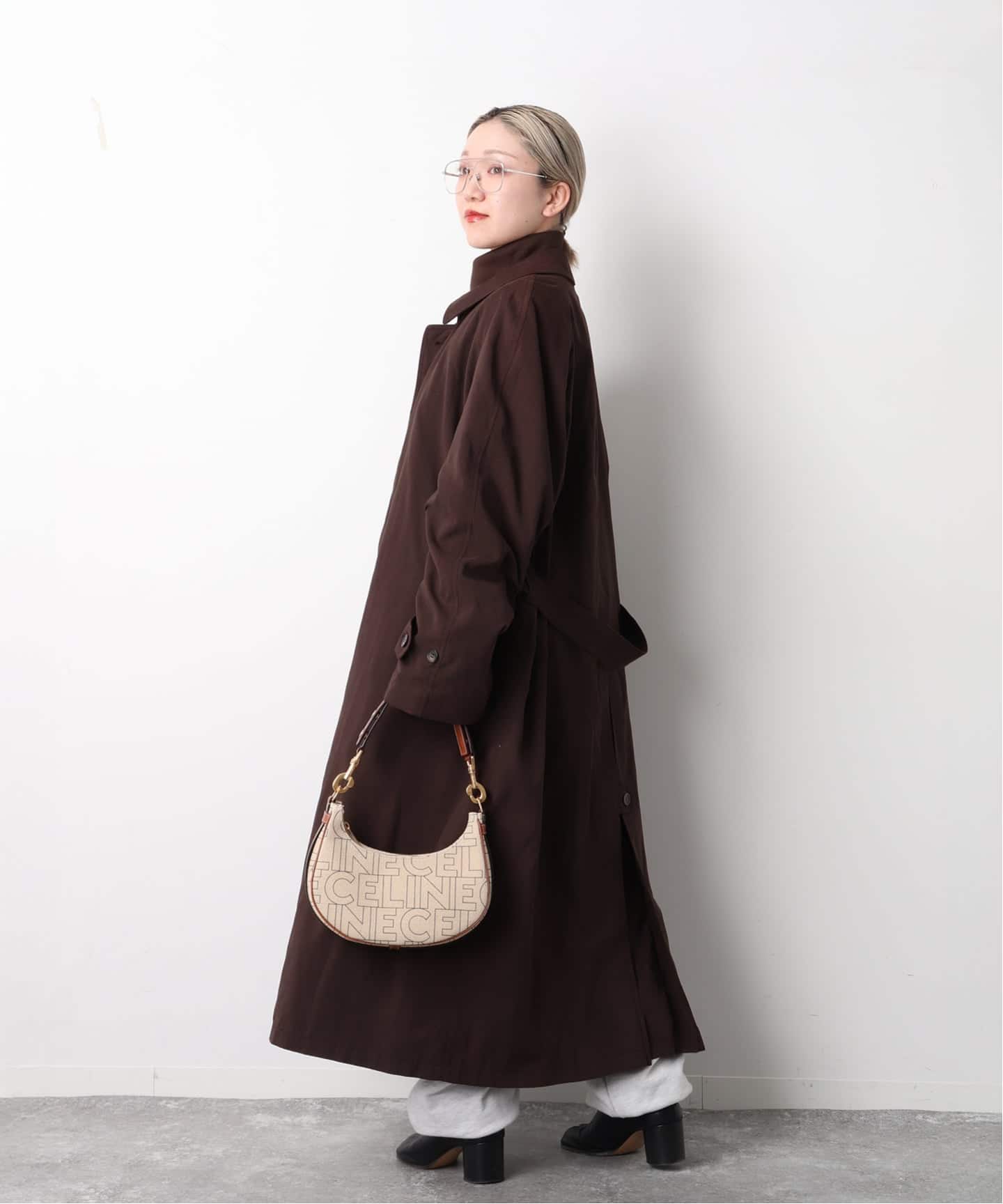 CELINE/セリーヌ】 Ava one shoulder medium logo（ショルダーバッグ