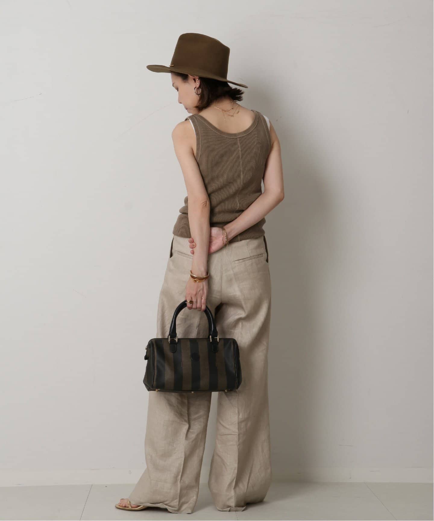 FENDI　ベスト　新品未使用　ブラック FFジャカード フェンディ ストライク ミディアム ファブリック