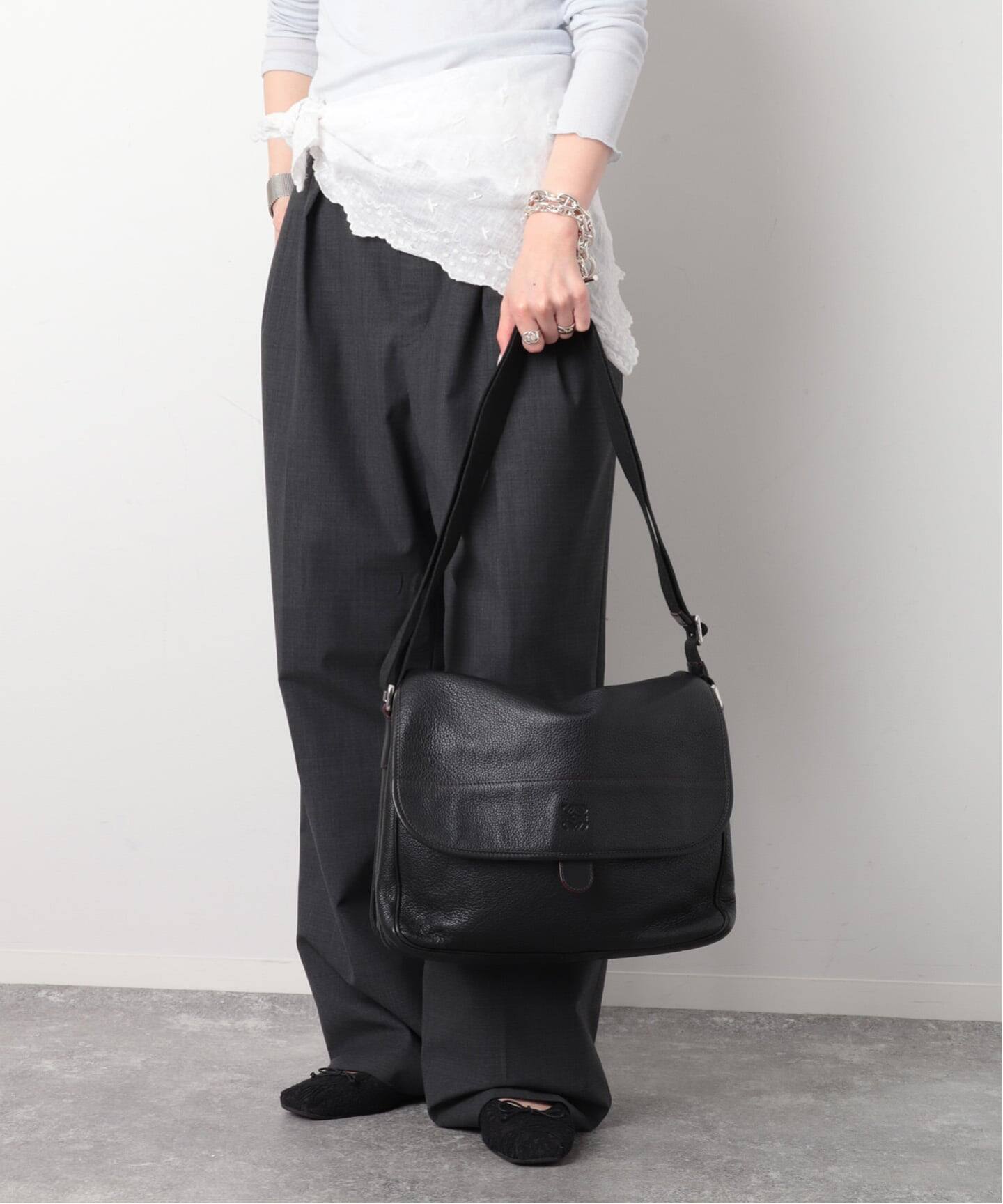 VINTAGE LOEWE/ロエベ】 messenger anagram（メッセンジャーバッグ