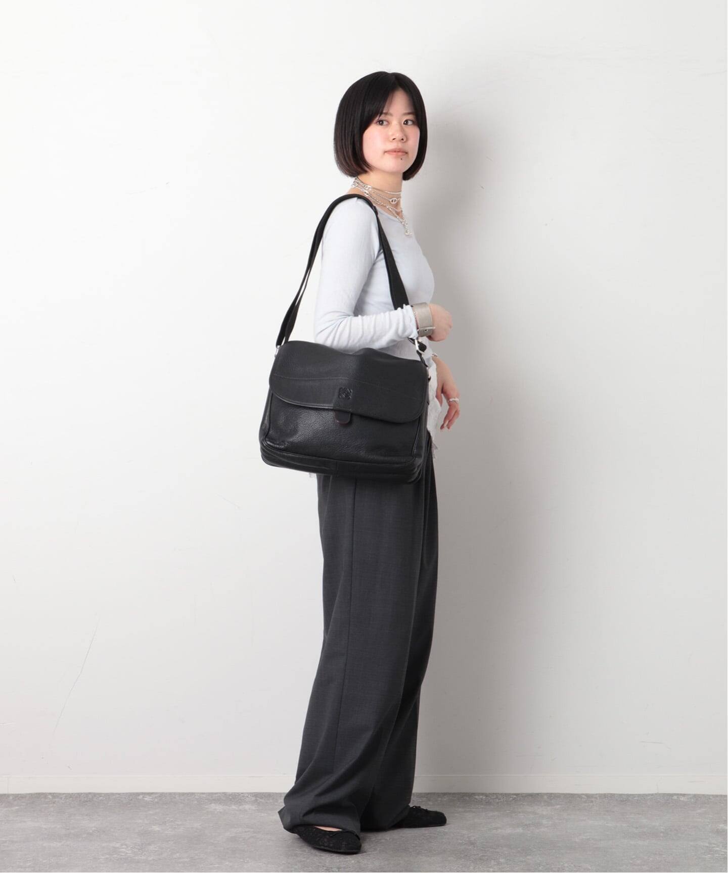 VINTAGE LOEWE/ロエベ】 messenger anagram（メッセンジャーバッグ