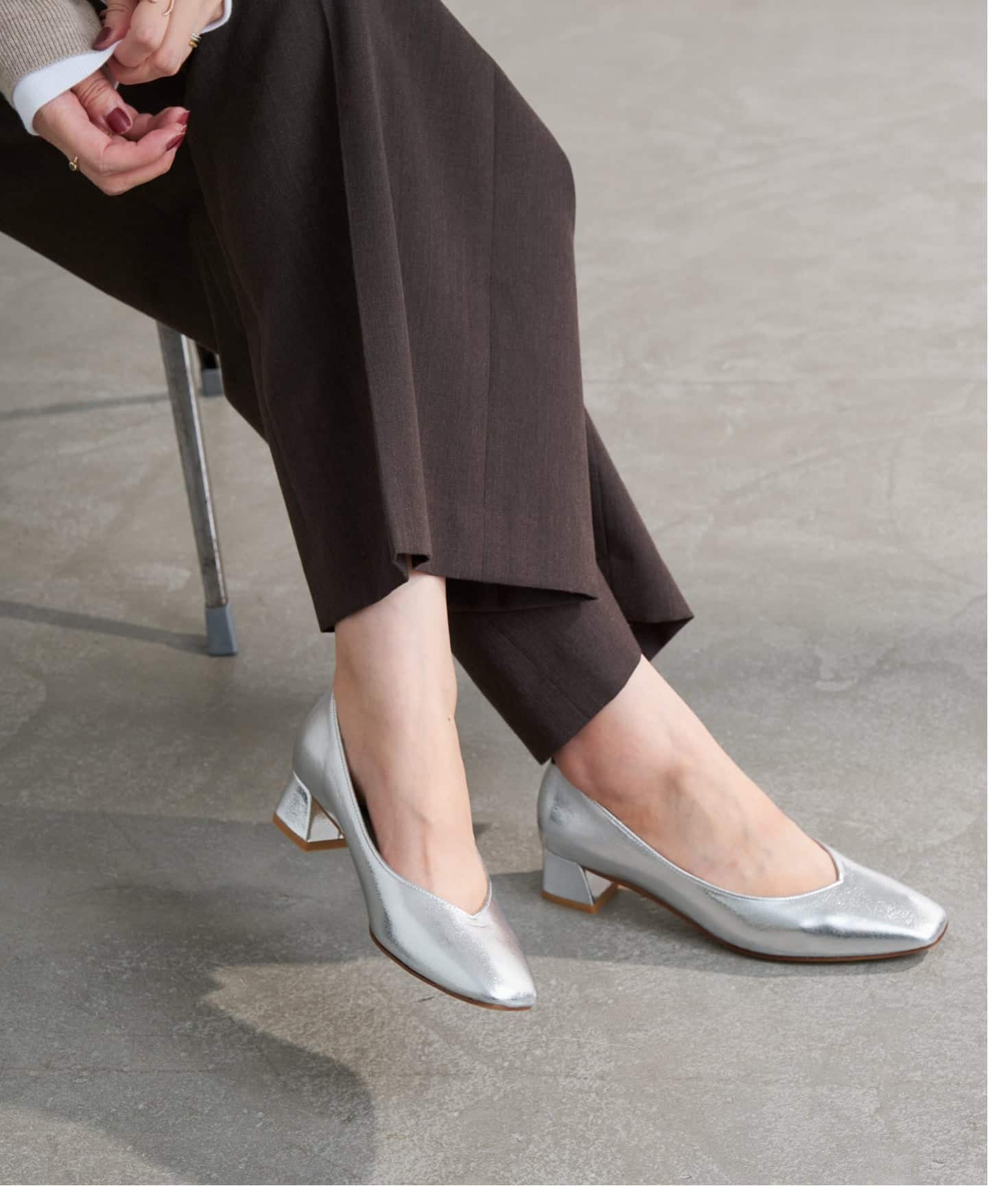 LE TALON　スクエアカットパンプス　２４cm LE TALON スクエアカットパンプス 24cm