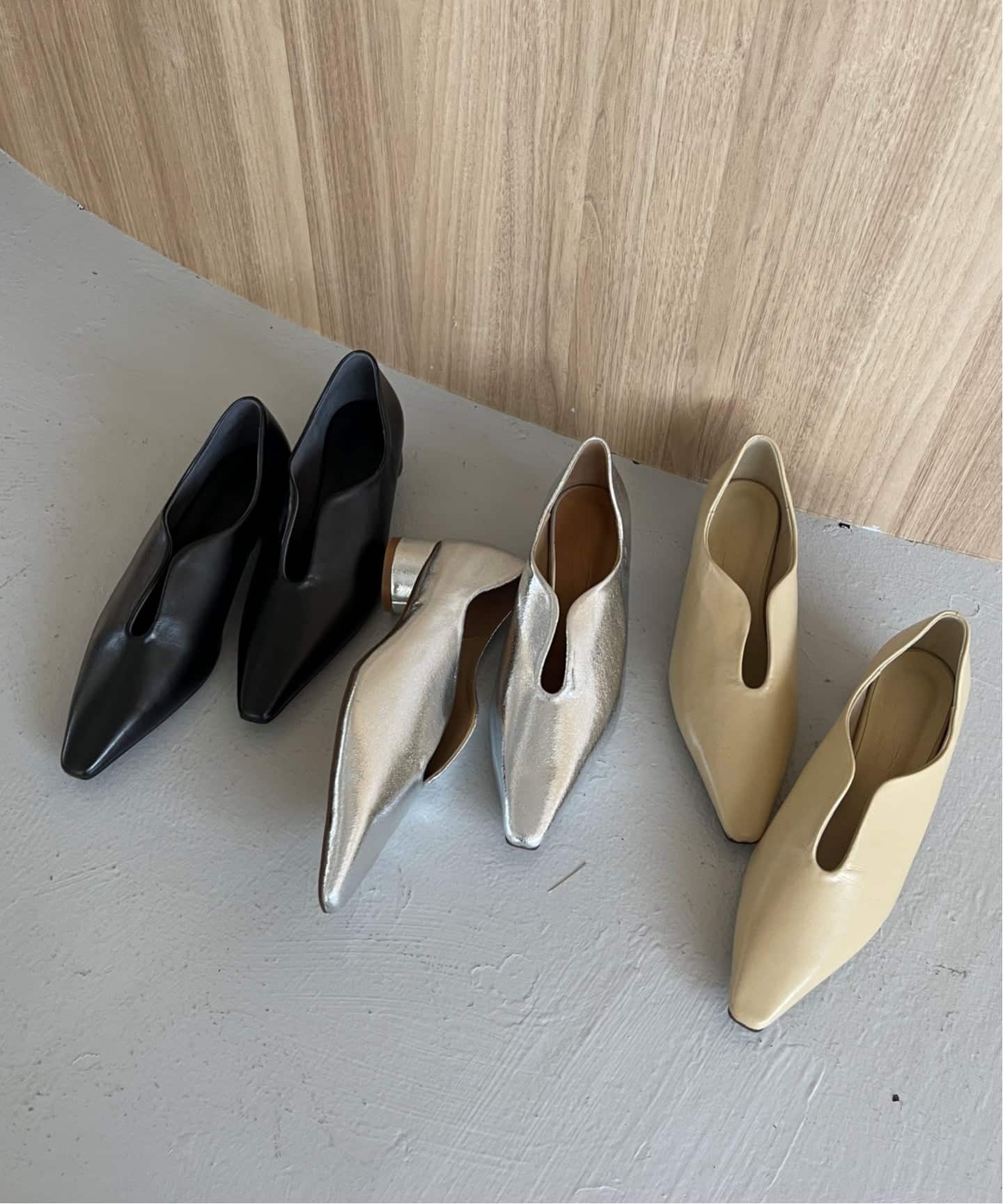 【お値下げ】LE TALON ルタロン スクエア パンプス スリット 22 3cmフレンチスクエアスリットパンプス（パンプス）｜LE TALON