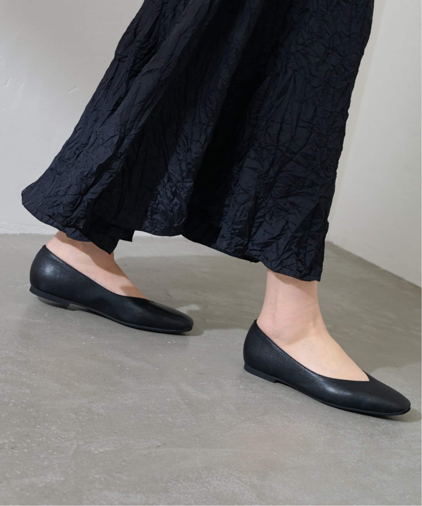LE TALON ブラック フラットシューズ ≪追加≫スクエアVカットフラット（フラットシューズ）｜LE