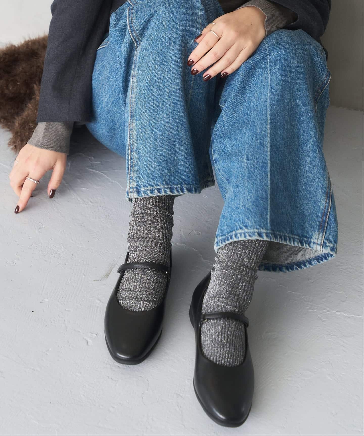 LETALON ブラック フラットシューズ スニーカーパンプス LETALON ブラック フラットシューズ スニーカーパンプス LE TALON｜ル