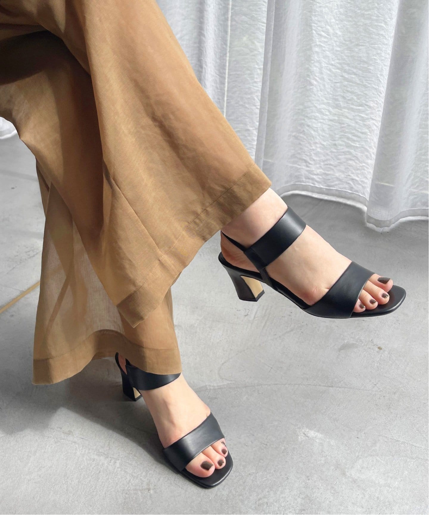 【美品】ルタロン 6センチゴムストラップサンダル黒SSサイズ 6cmゴムストラップサンダル（サンダル）｜LE TALON（ルタロン