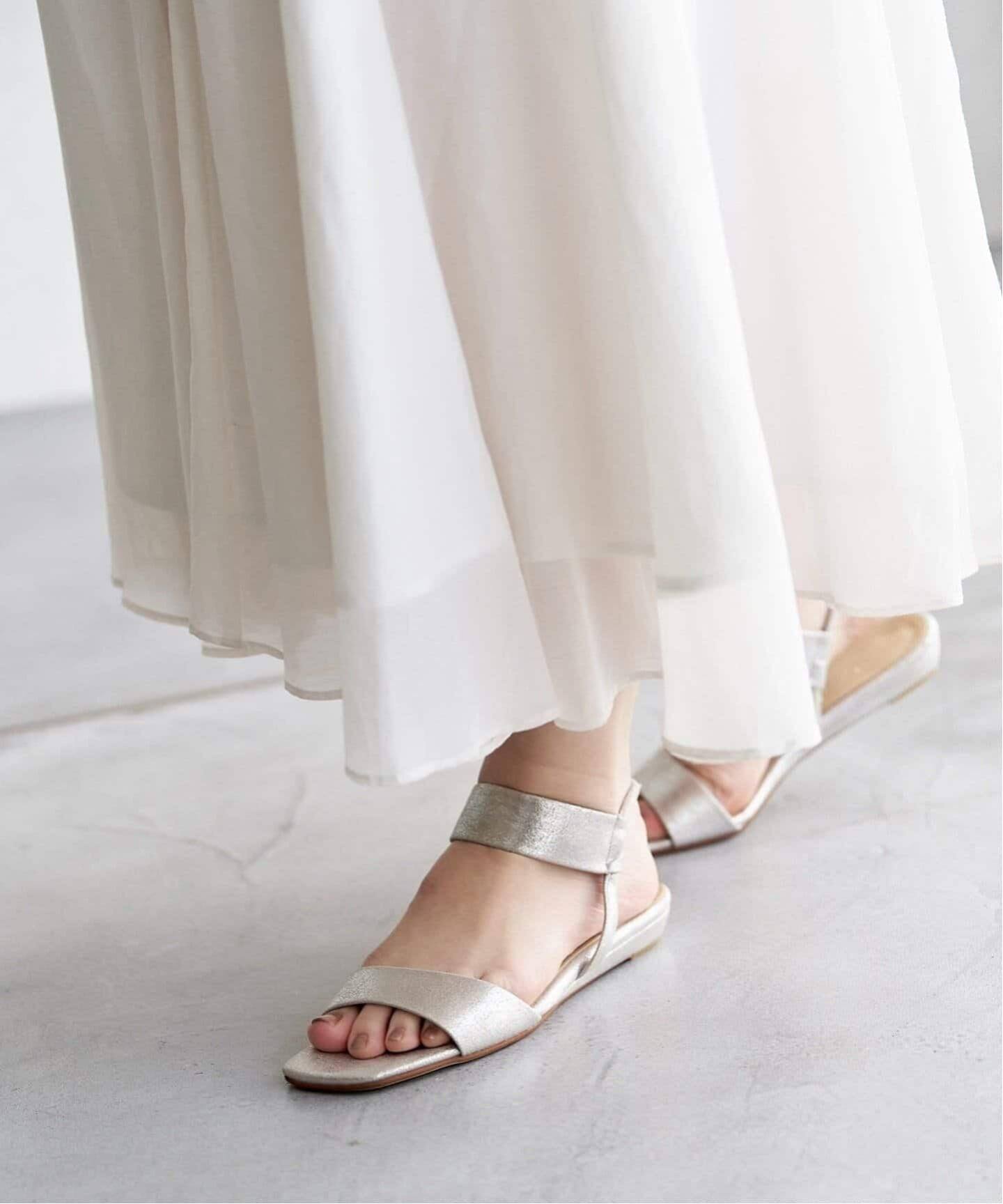 LE TALON ホワイト ストラップサンダル L 24センチ 追加2》2cmゴムストラップサンダル（サンダル）｜LE TALON（ル タロン