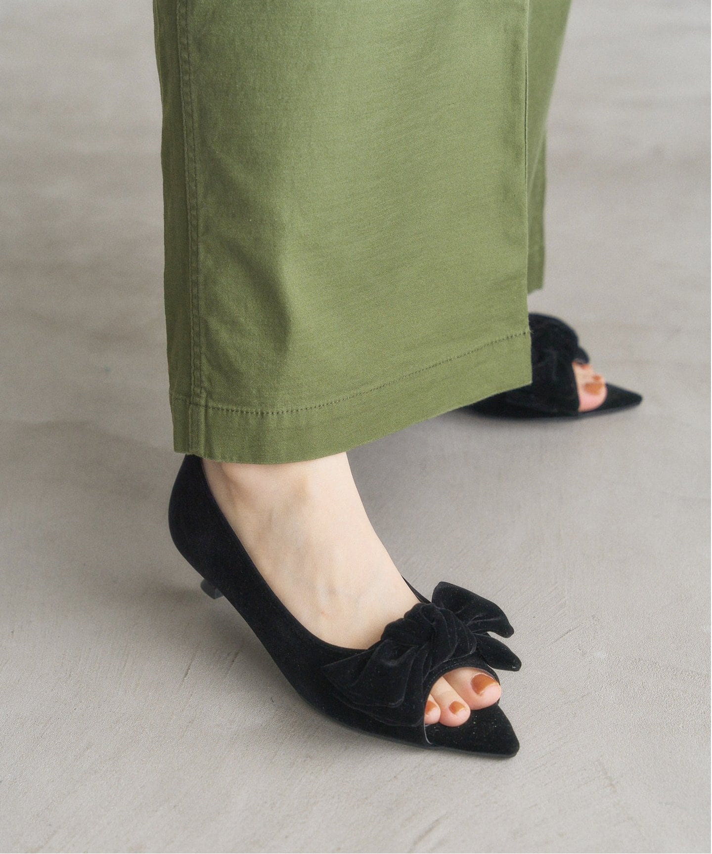 3.5cmポインテッドリボンオープントゥパンプス（パンプス）｜LE TALON