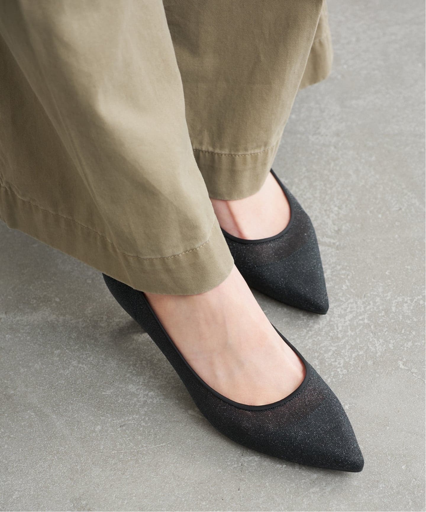 【最終価格】ルタロン☆チュールパンプス　フラットシューズ　サイズ23.5 ポインテッドチュールフリルフラット（フラットシューズ）｜LE