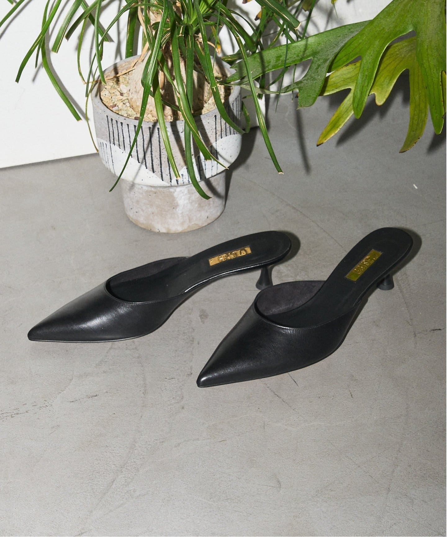 追加》GRISE4.5cmレザーポインテッドミュール（パンプス）｜GRISE