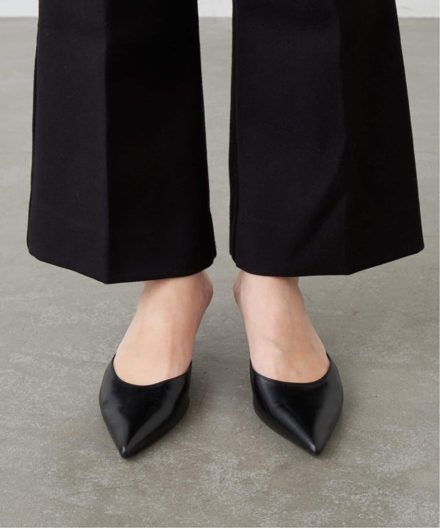 追加》GRISE4.5cmレザーポインテッドミュール（パンプス