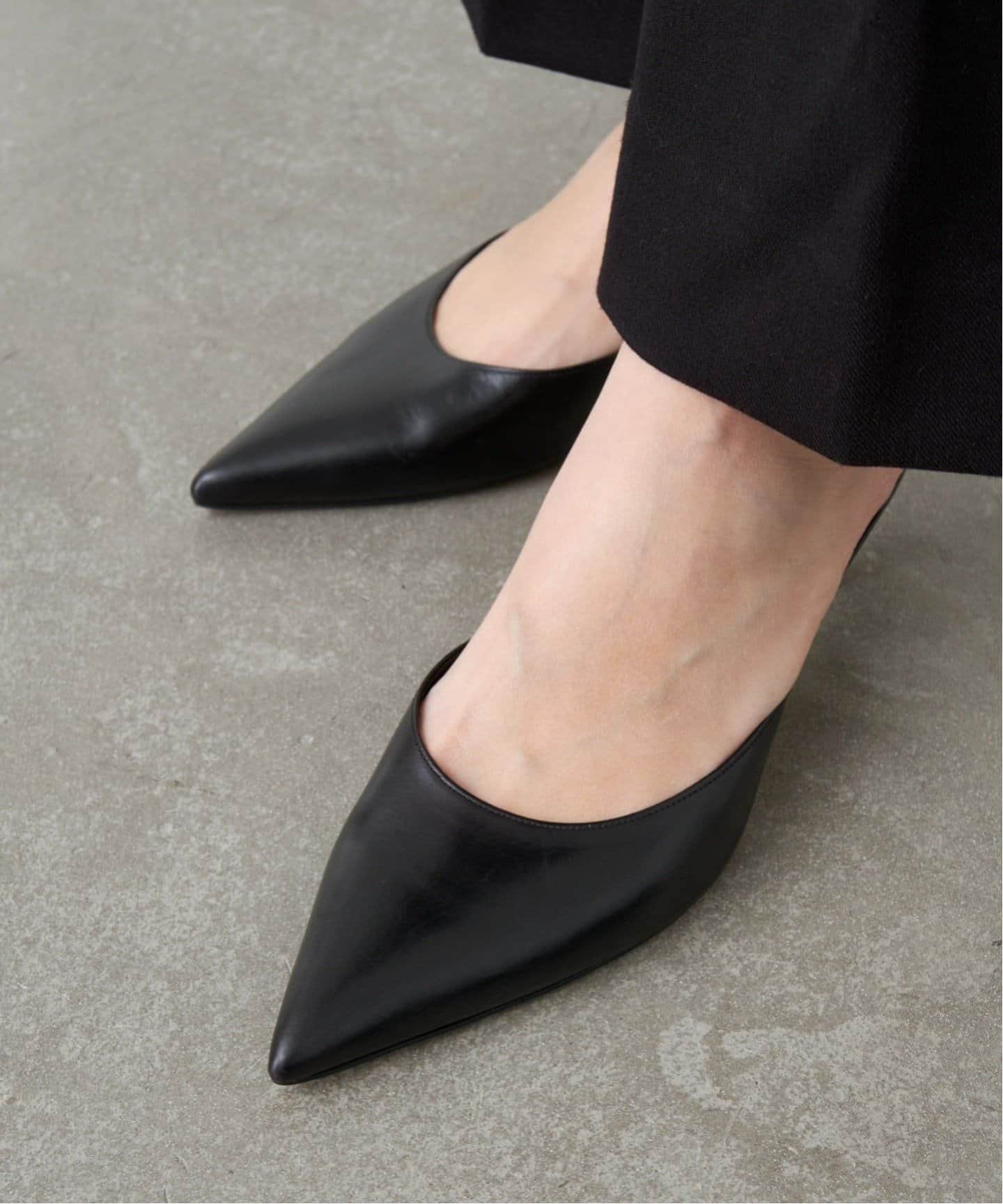 【WEB一部店舗限定 】GRISE4.5cm ポインテッドトゥミュール 追加》GRISE4.5cmレザーポインテッドミュール（パンプス