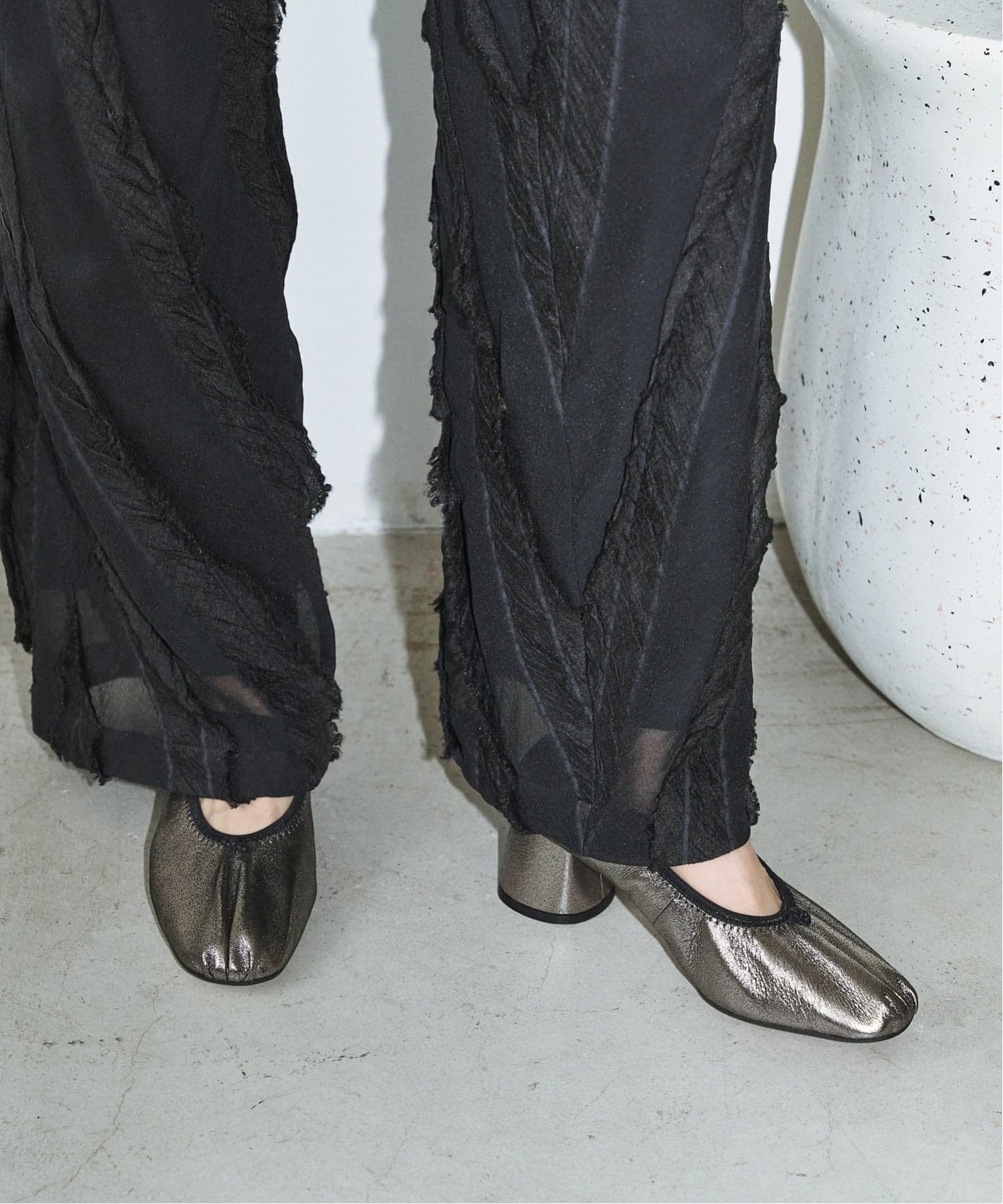 GRISE5.5cmレザーギャザーバレリーナパンプス（パンプス）｜LE TALON