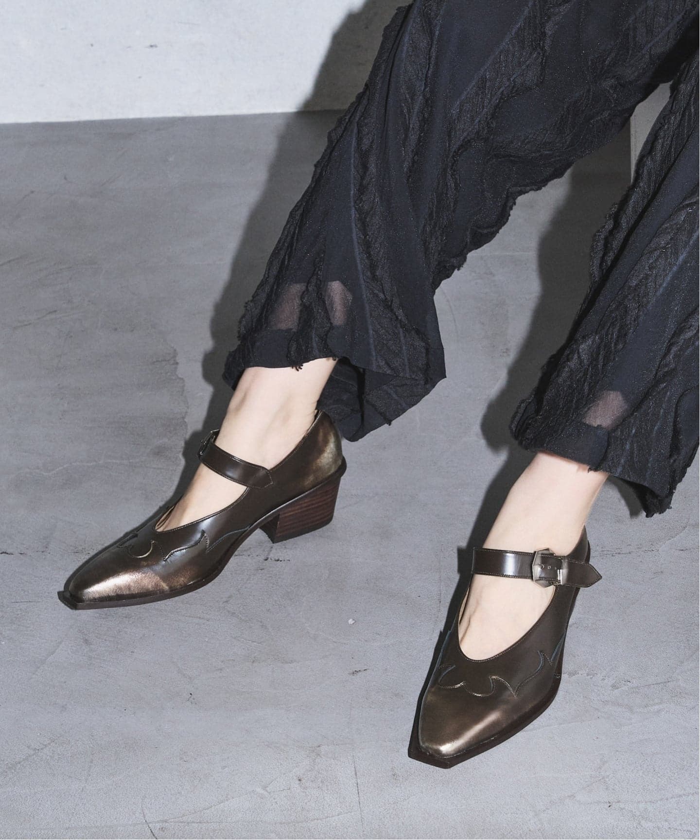 PIERRE HARDY パンプス シースルー レザー 黒 メリージェーン 予約》GRISE LEATHER WESTERN メリージェーン（パンプス