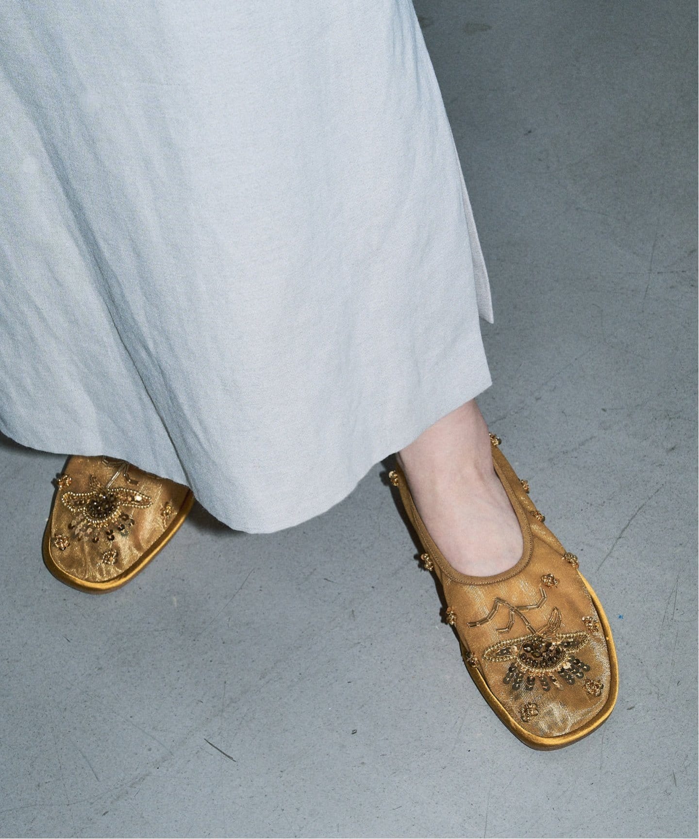 GRISEシアーEMBROIDERYフラット（フラットシューズ）｜LE TALON