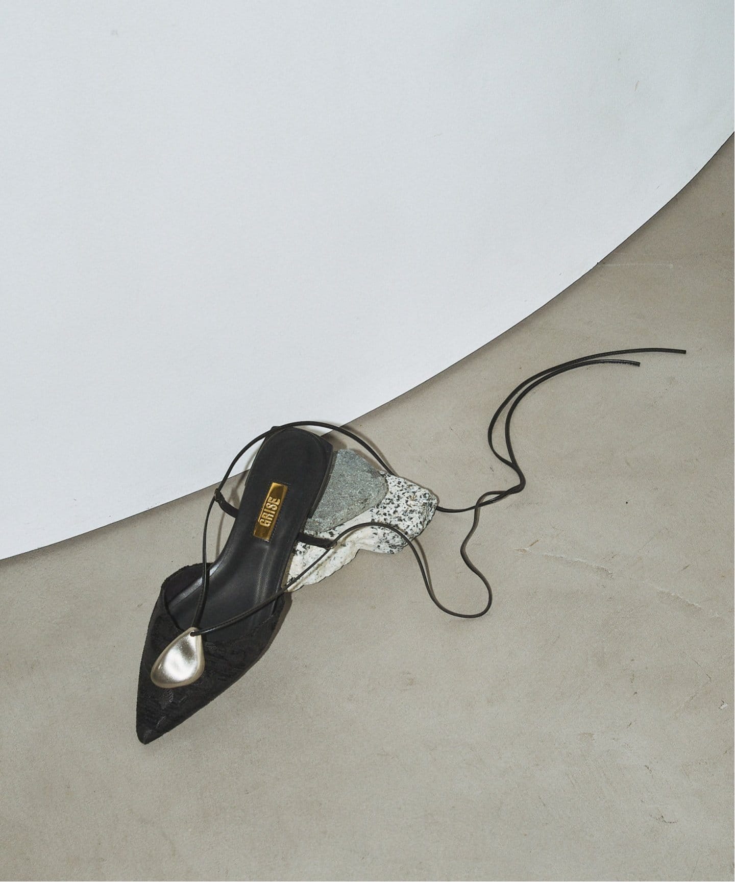 ♡美品♡ フラットシューズ ポインテッドフラップオーナメントフラット GRISEポインテッドオーナメントレースアップフラット（フラット