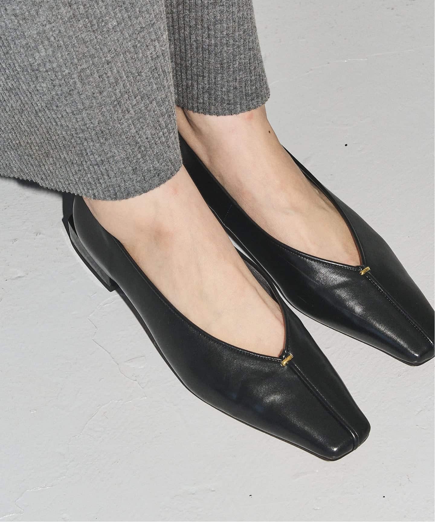 追加》GRISE2.5cmナロースクエアシームフラット（フラットシューズ