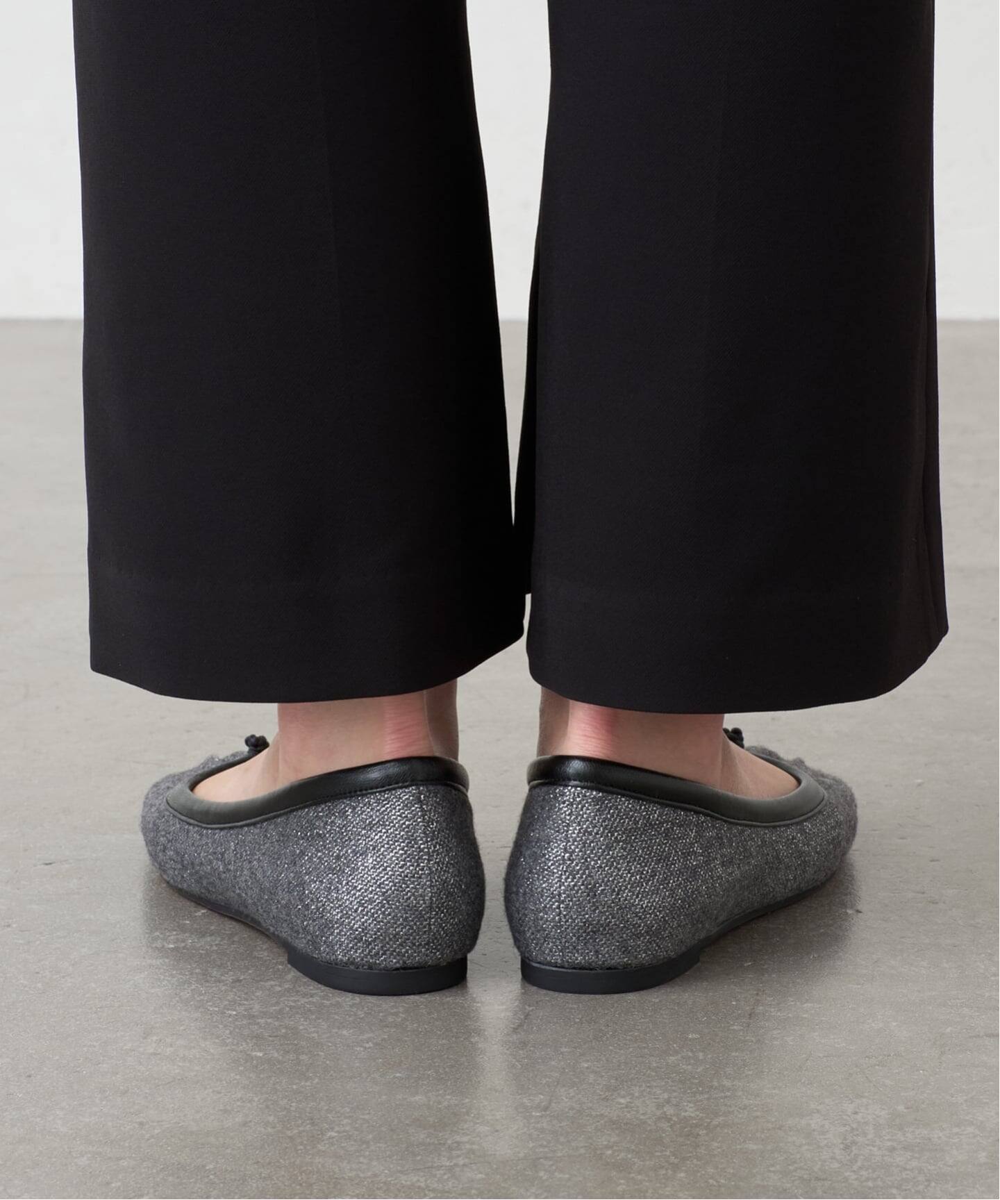 GRISE 24.0 黒 プリーツフラットシューズ GRISEスクエアプリーツフラット（フラットシューズ）｜GRISE