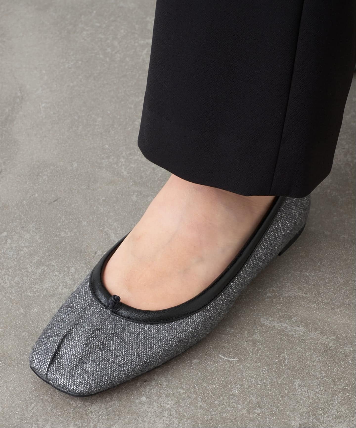 GRISE 24.0 黒 プリーツフラットシューズ GRISEスクエアプリーツフラット（フラットシューズ）｜GRISE