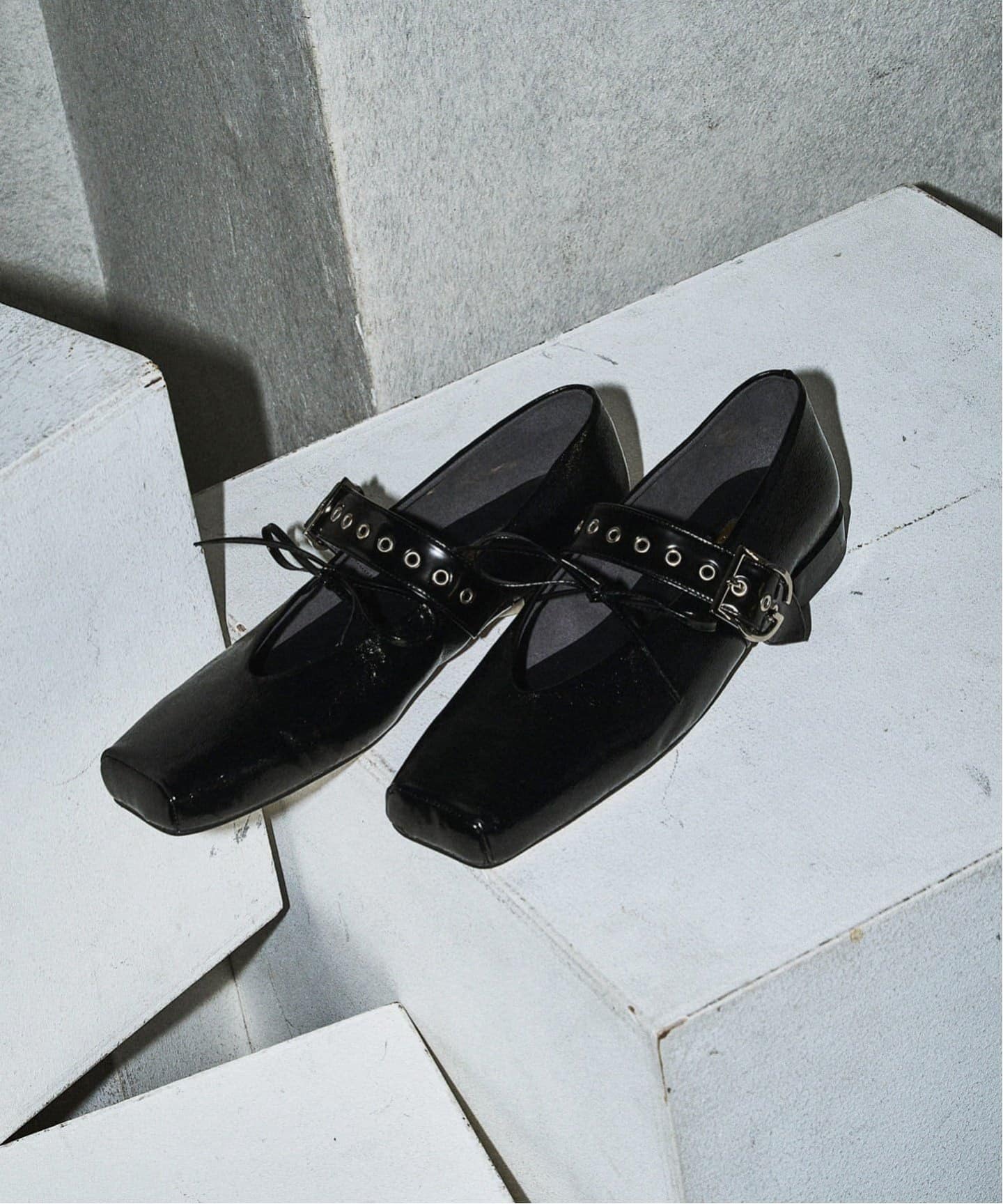 GRISE／ ボックススクエア ダブルメリージェーン 追加》GRISEボックススクエアダブルメリージェーン（フラット