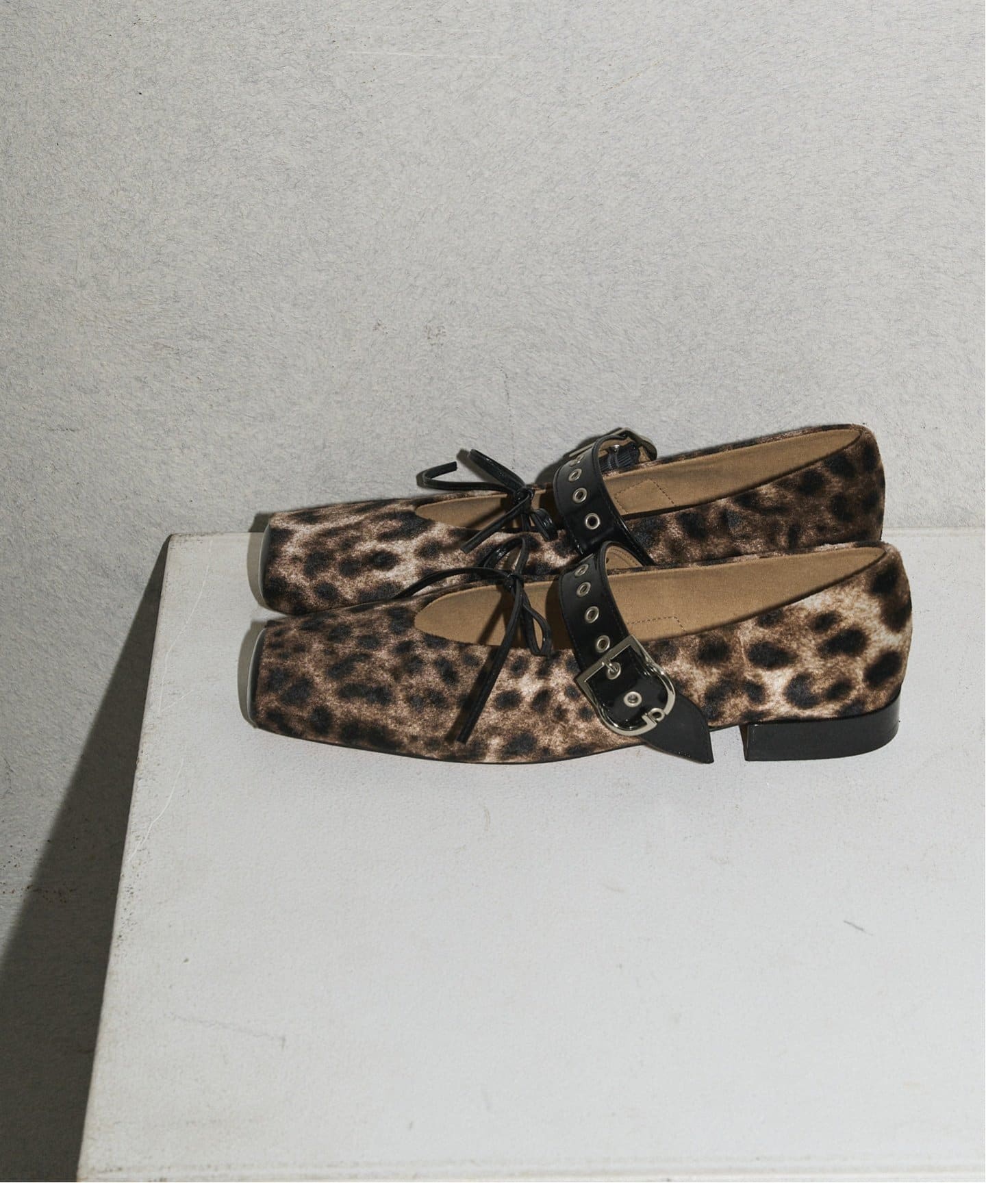 追加》GRISEボックススクエアダブルメリージェーン（フラット