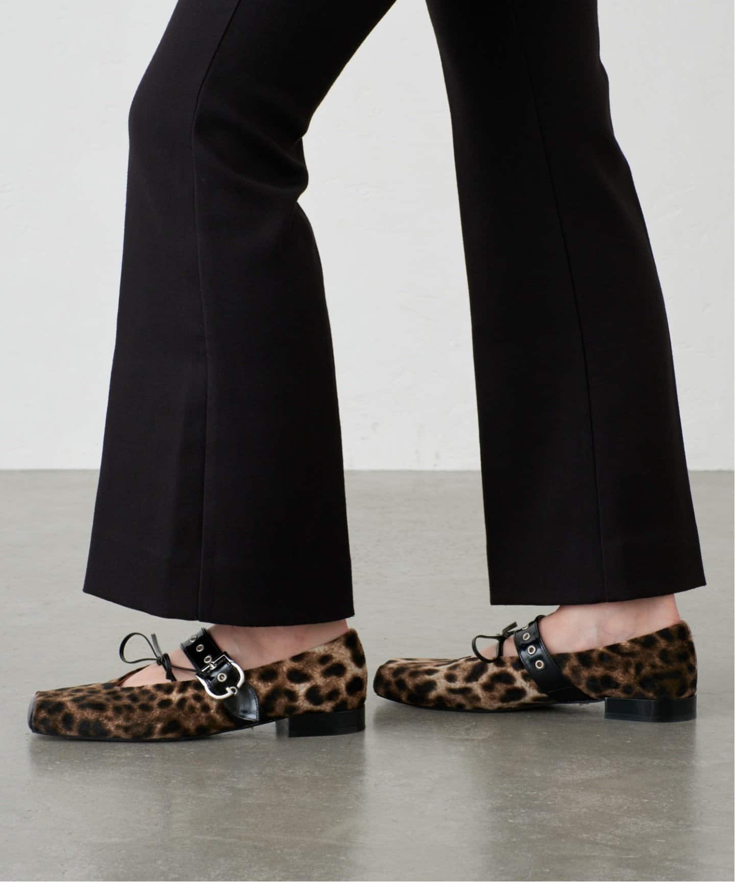 GRISE／ ボックススクエア ダブルメリージェーン GRISEボックススクエアダブルメリージェーン（フラットシューズ